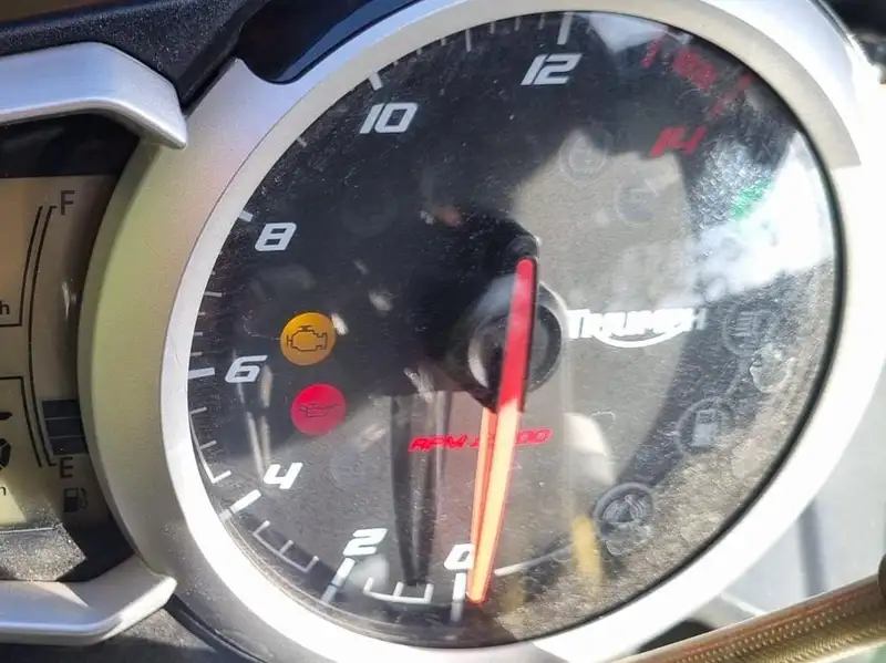 Triumph Street Triple 675 - foto 7