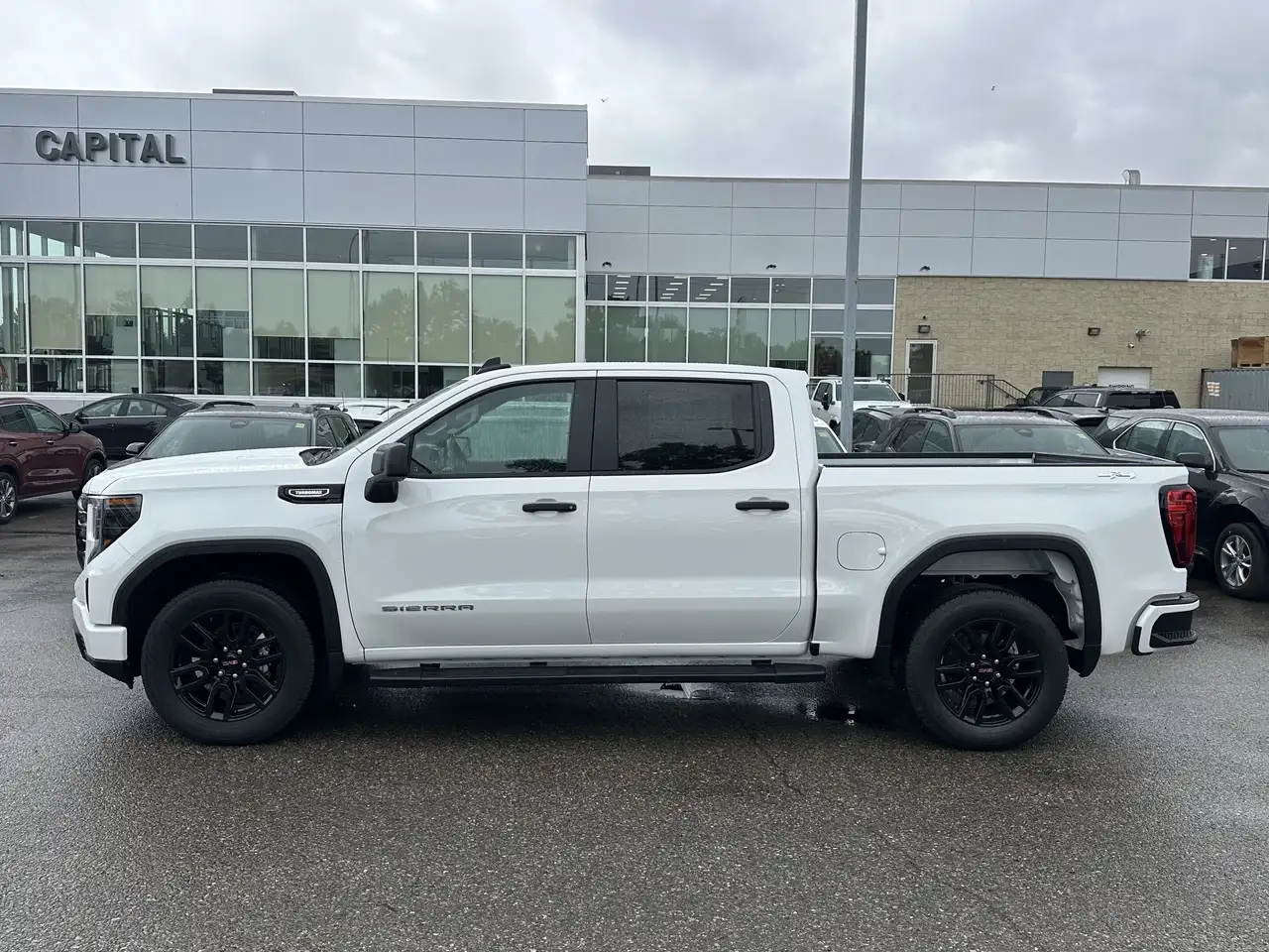 GMC Sierra 1500 снимка GMC Sierra 1500