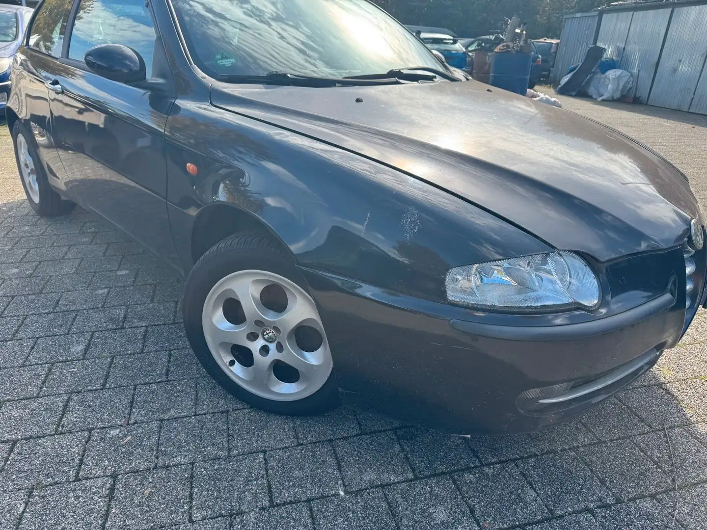 Alfa Romeo 147 1.6 T.Spark ECO Progression Schwarz - 2