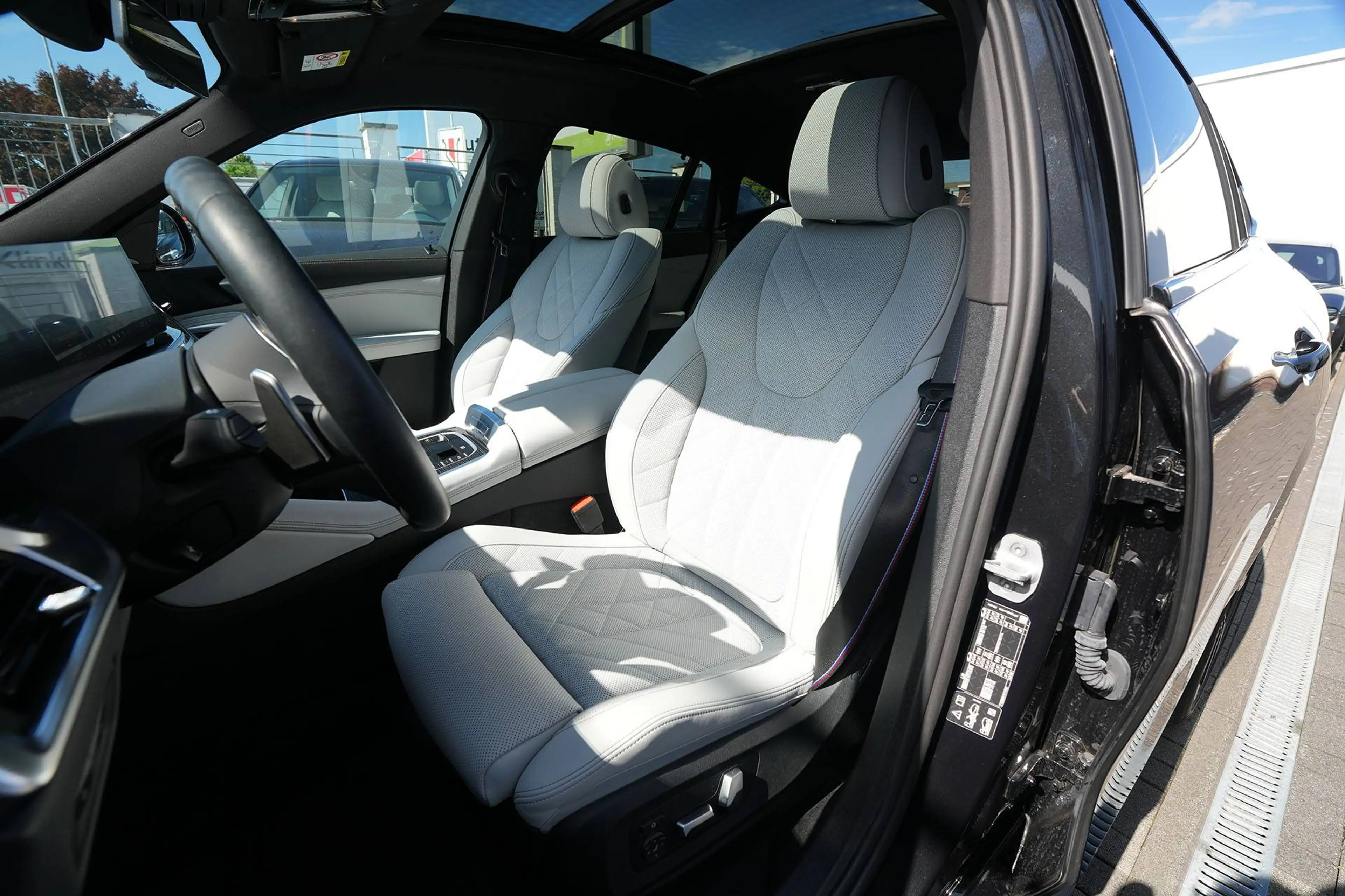 BMW X6 xDrive30d M SPORT PRO-LUFTF.-PANO-HUD-H+K-22M — photo 5