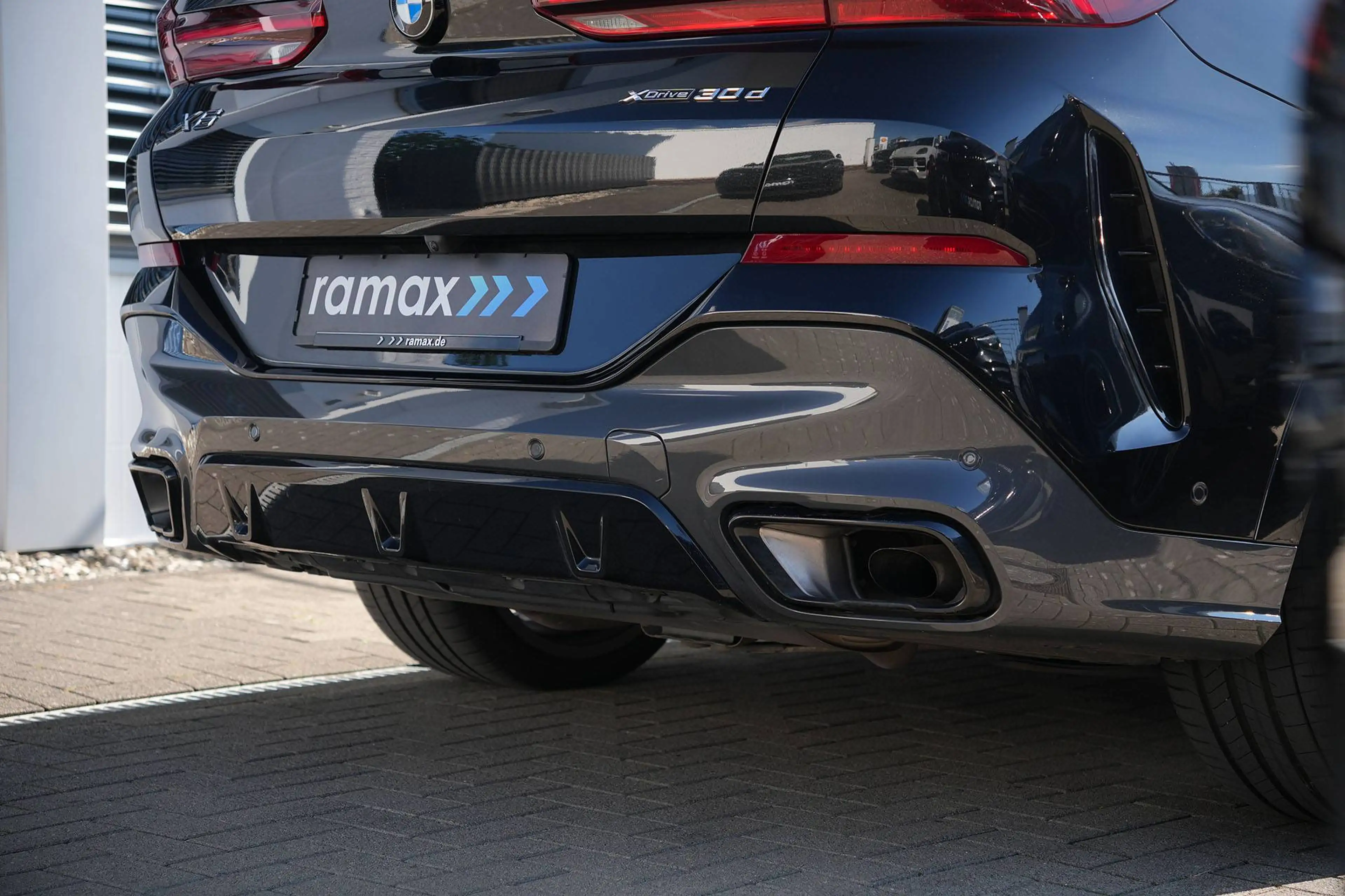 BMW X6 xDrive30d M SPORT PRO-LUFTF.-PANO-HUD-H+K-22M — photo 9