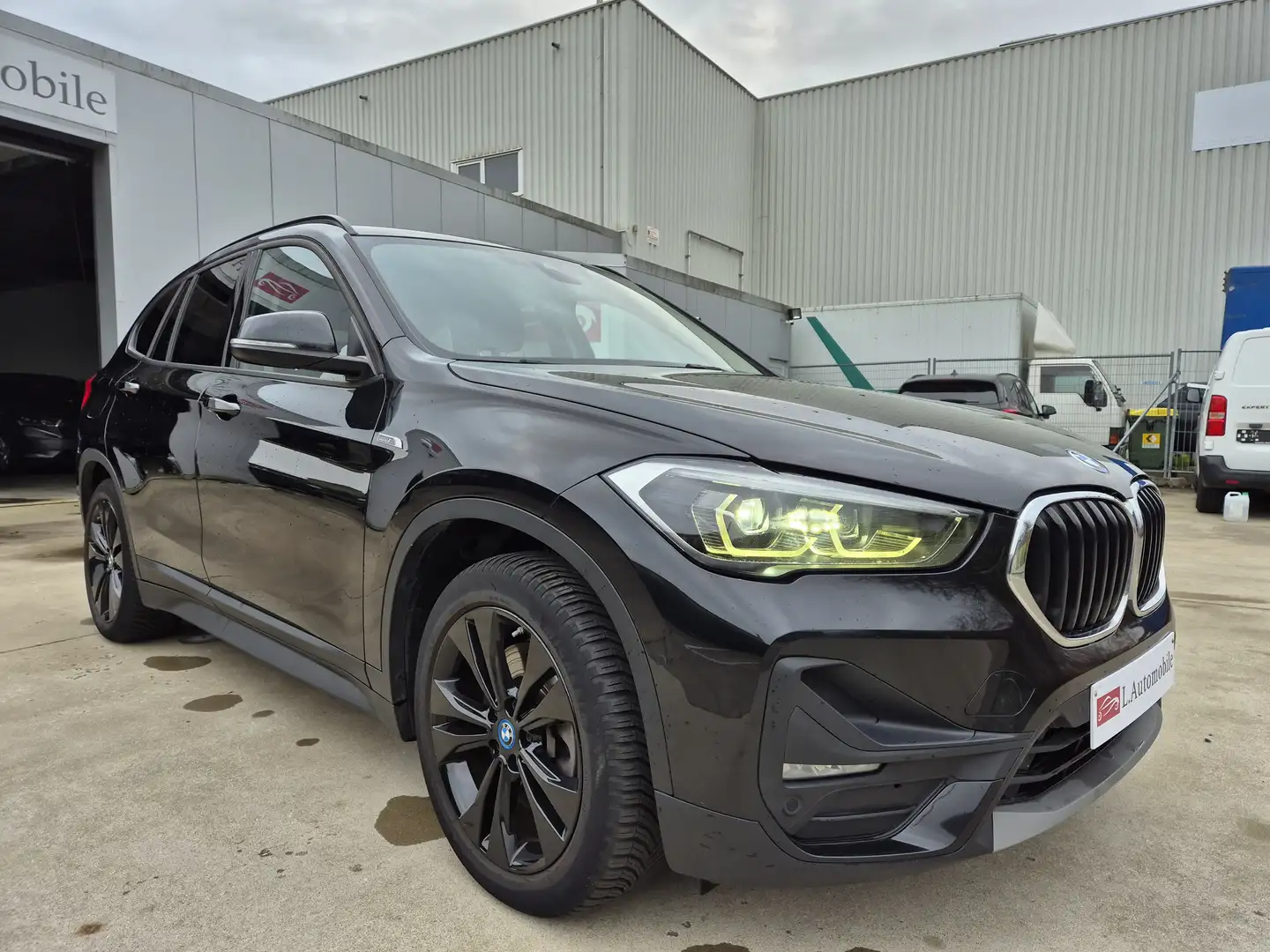 BMW X1 PHEV 1.5iA xDrive25e // 4WD // HYBRID // 2022 !! Noir - 2