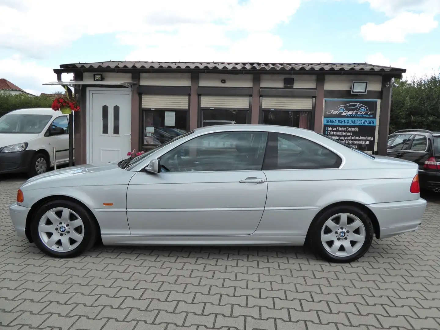 BMW 320 Baureihe 3 Coupe 320 Ci Leder/Automatik/SHZ Stříbrná - 2
