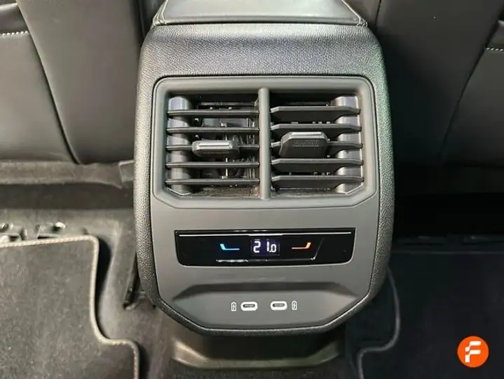Cupra Formentor 1.5 TSI 2023, foto 27