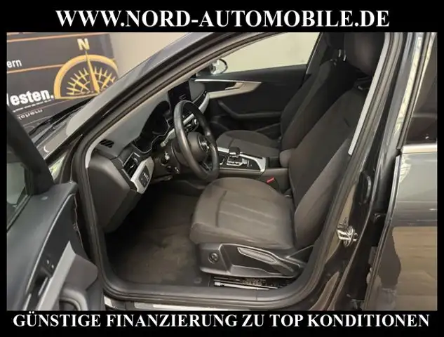 Audi A4 view 16