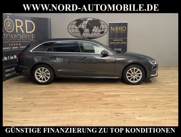 Audi A4 view 8
