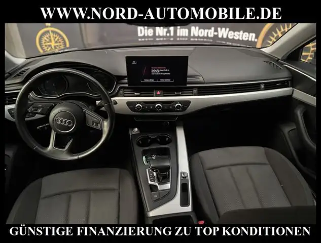 Audi A4 view 20