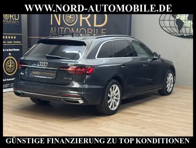 Audi A4 view 11