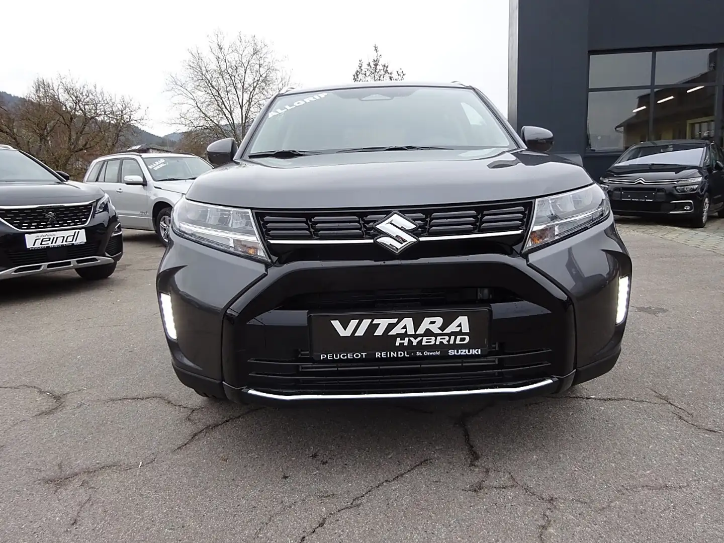 Suzuki Vitara 1,4 Hybrid ALLGRIP shine, "SOFORT VERFÜGBAR" !! Grau - 2