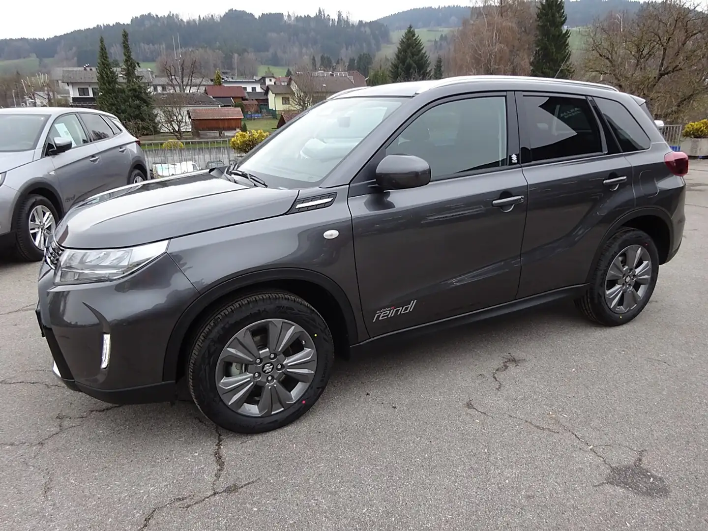 Suzuki Vitara 1,4 Hybrid ALLGRIP shine, "SOFORT VERFÜGBAR" !! Grau - 1