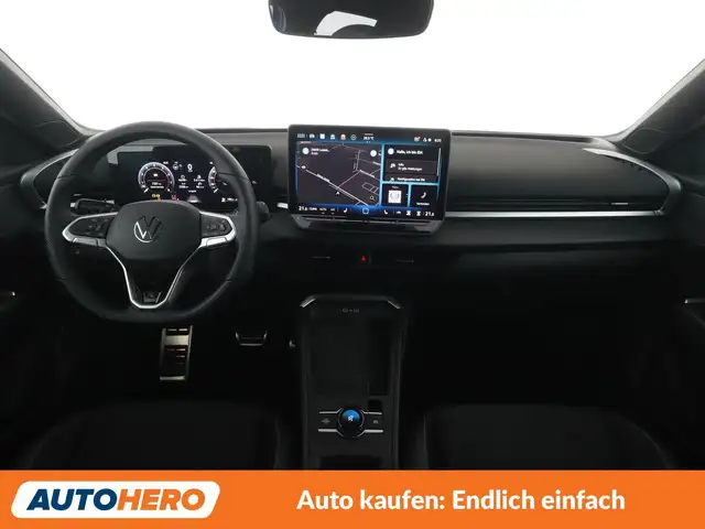 Volkswagen T-Roc view 12