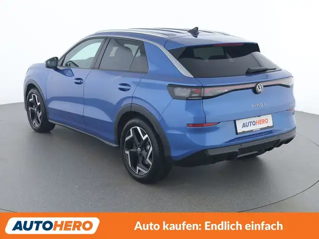 Volkswagen T-Roc view 4