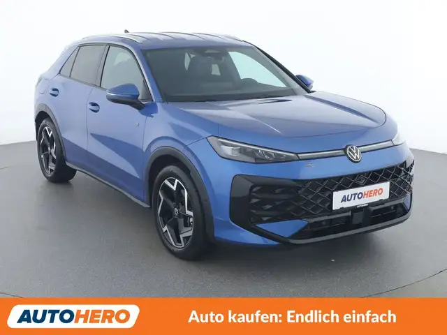 Volkswagen T-Roc view 8