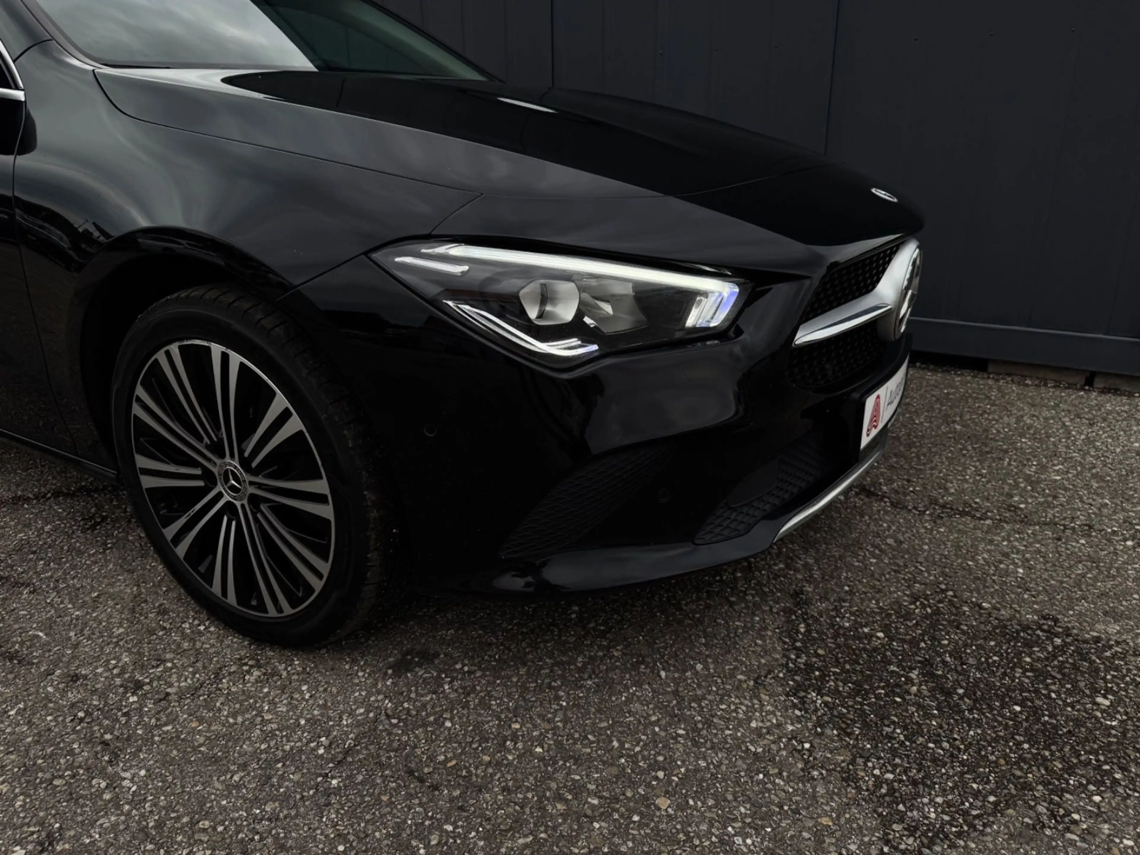 Mercedes-Benz CLA 220 *1.Hand*Garantie* — photo 8