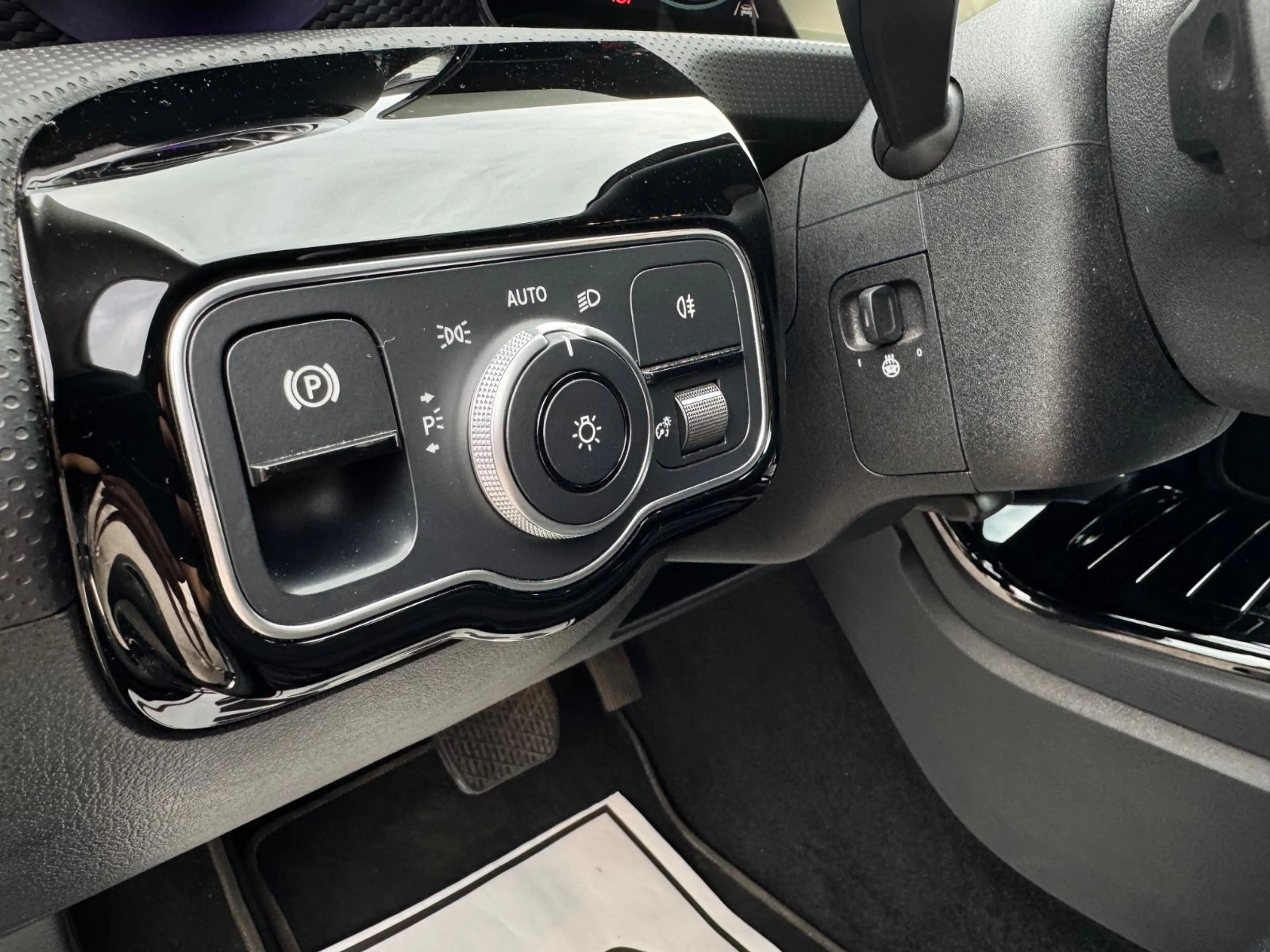 Mercedes-Benz CLA 220 *1.Hand*Garantie* — photo 15
