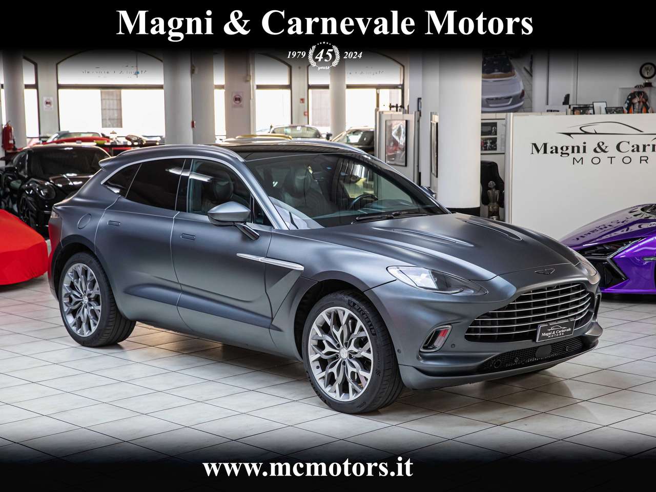 Aston Martin DBX SPECIAL PAINT|22\'\'|TETTO PANORAMA|KEYLESS|360° VIEW