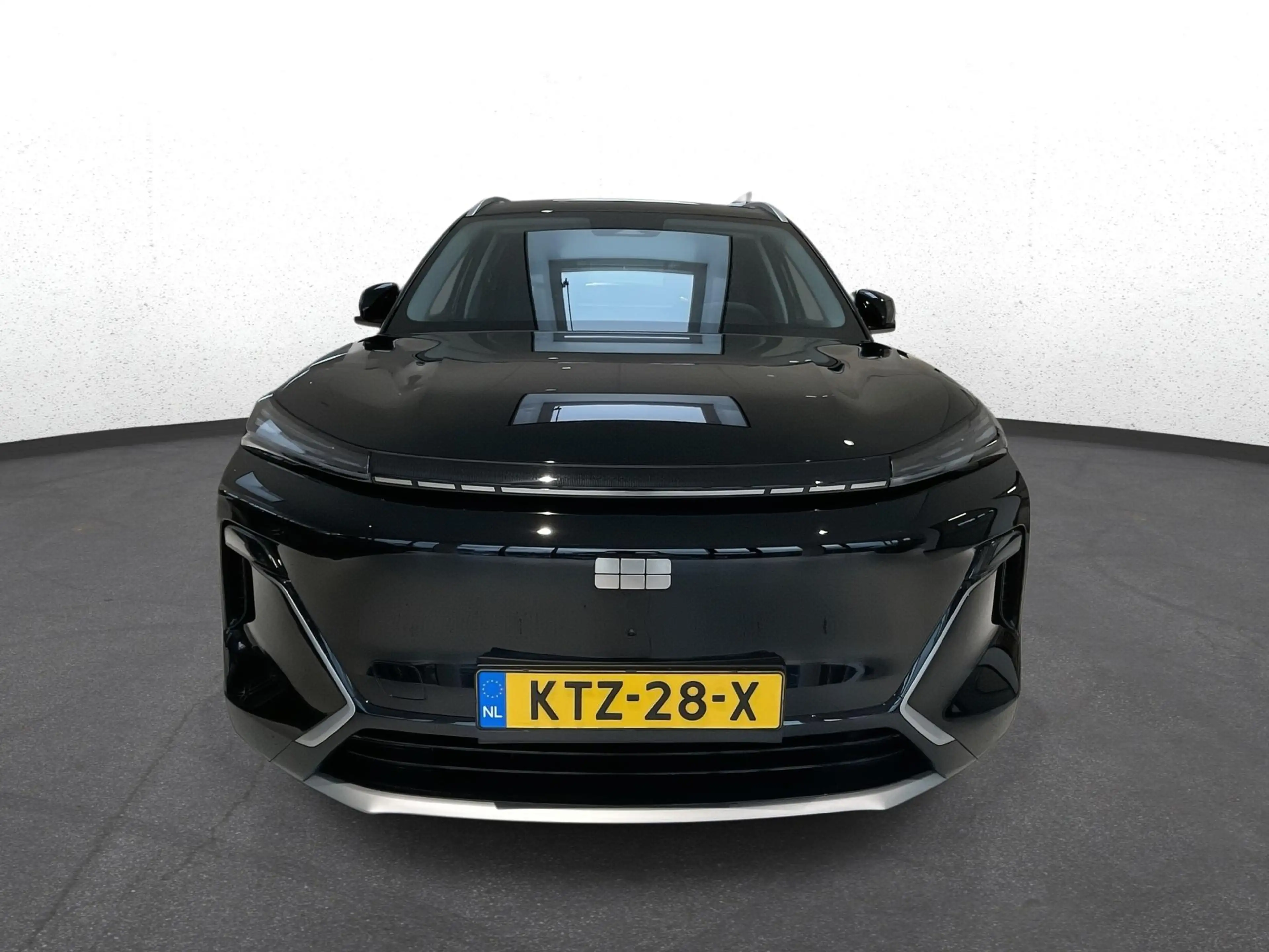 Geely Starray EM-i 1.5 Max+ AppleCarplay | Headup Display | Panoramad — photo 2