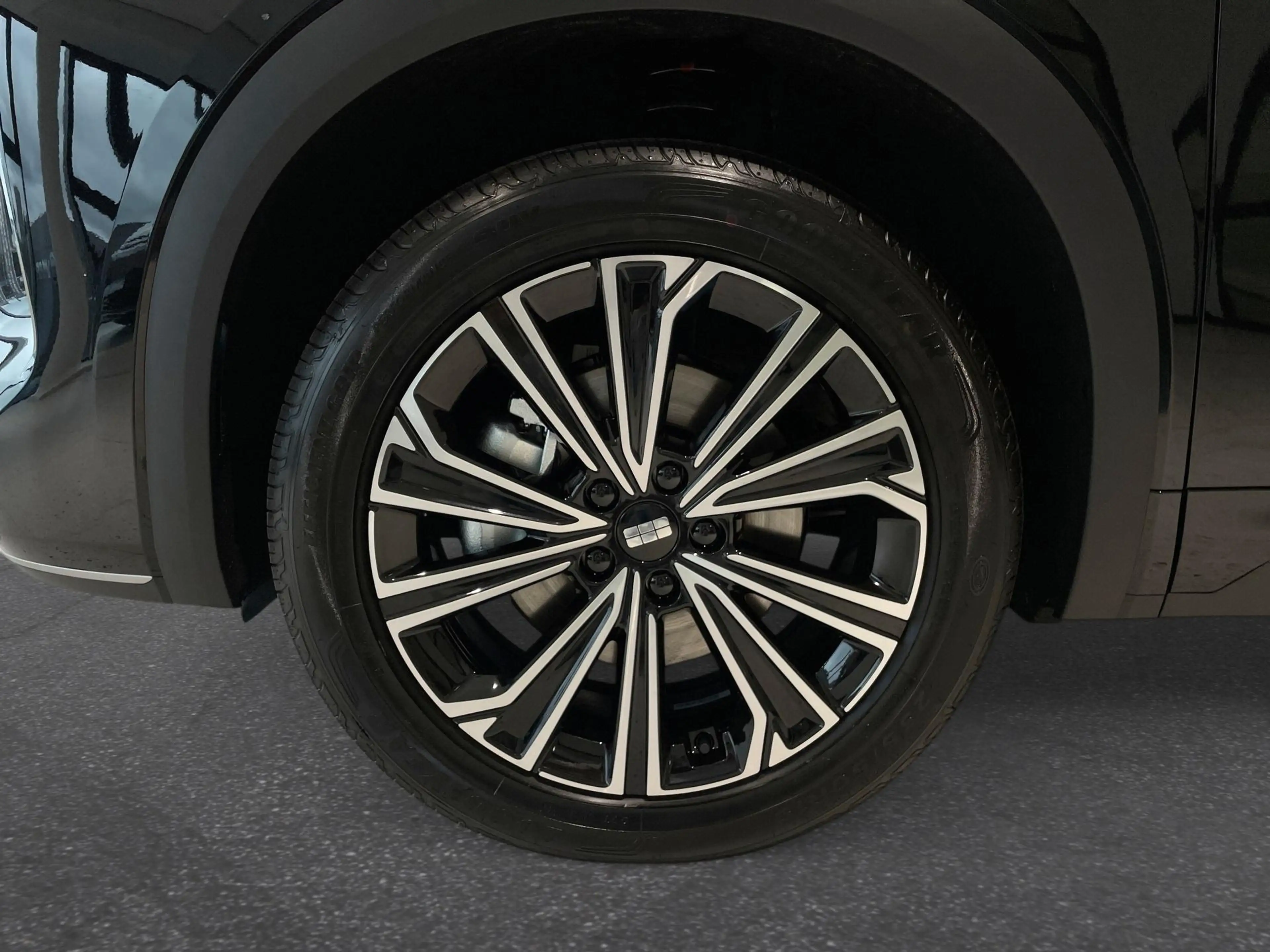 Geely Starray EM-i 1.5 Max+ AppleCarplay | Headup Display | Panoramad — photo 9