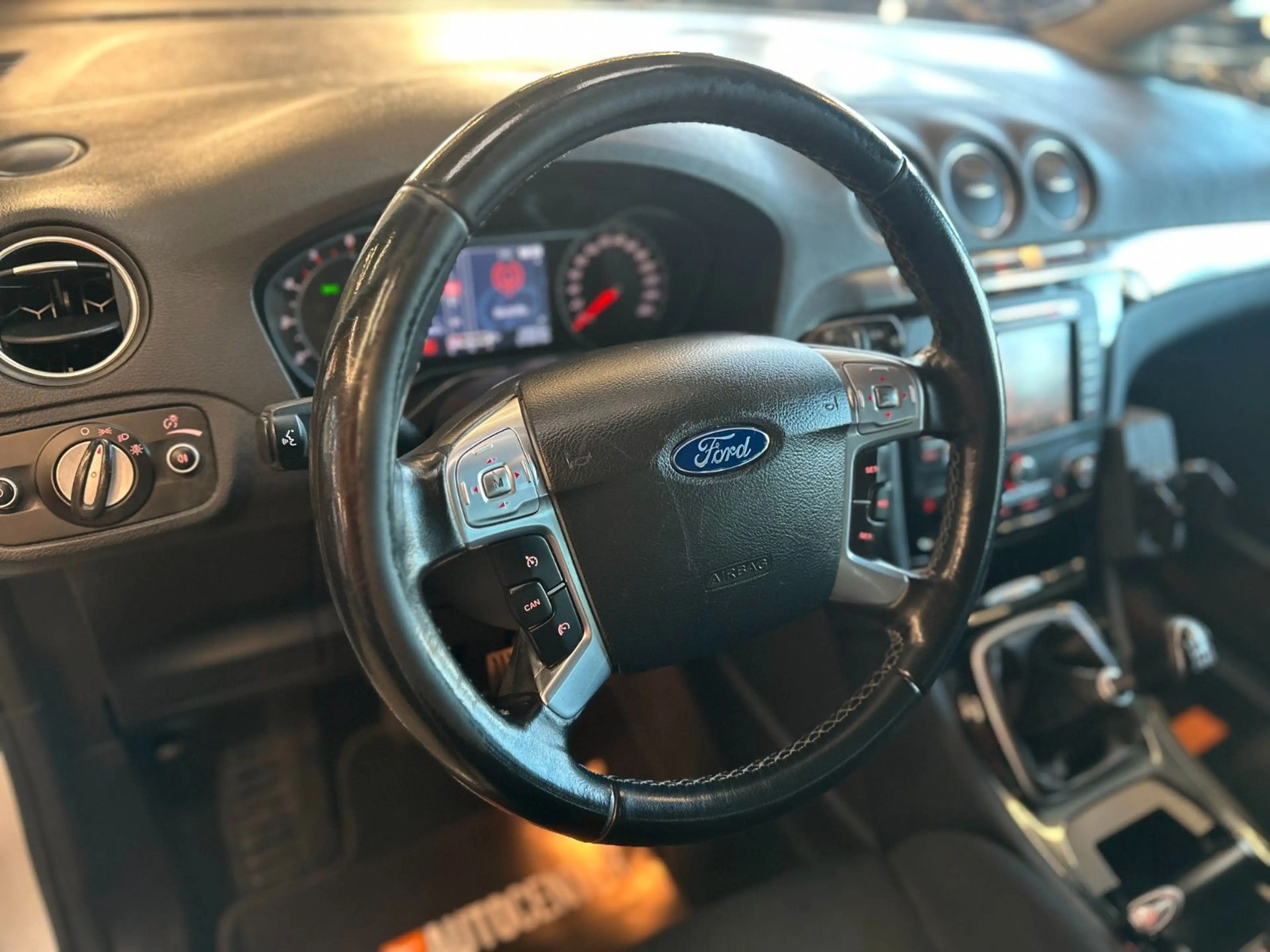 Ford Galaxy *7.SITZER*STHZ*3-ZONEN*SZHZ*TEMPO*NAVI* — photo 11