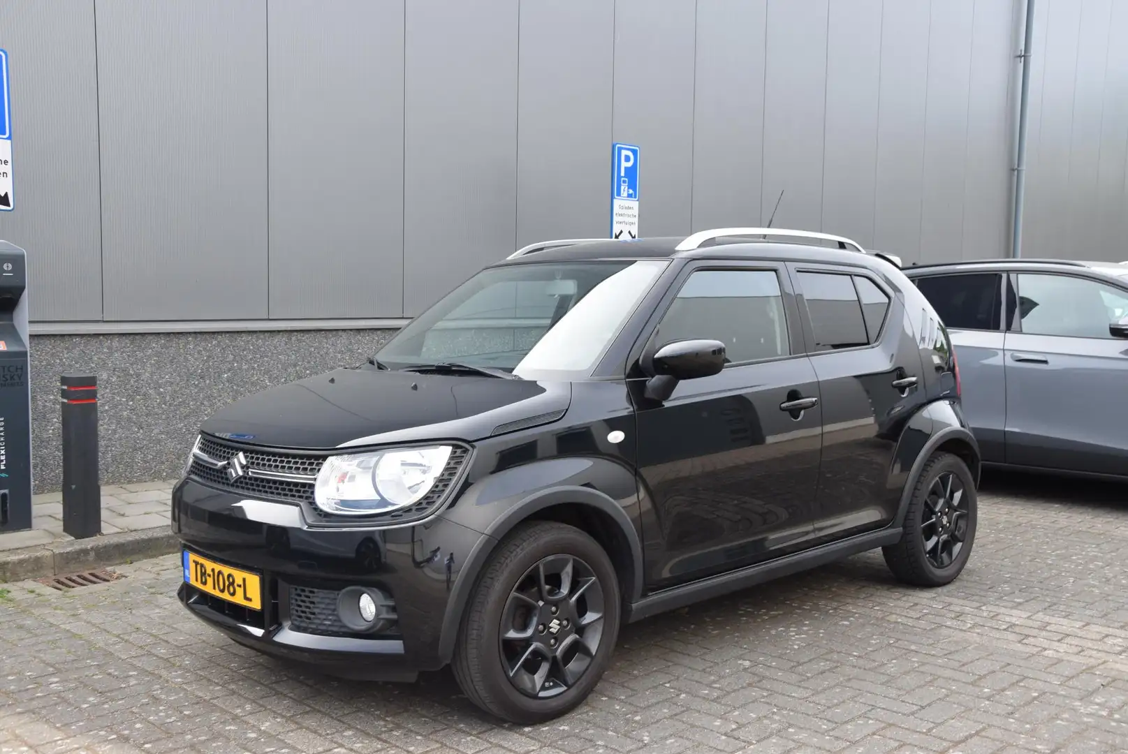 Suzuki Ignis 1.2 Select | Dealer onderhouden | Origineel NL-aut Zwart - 2
