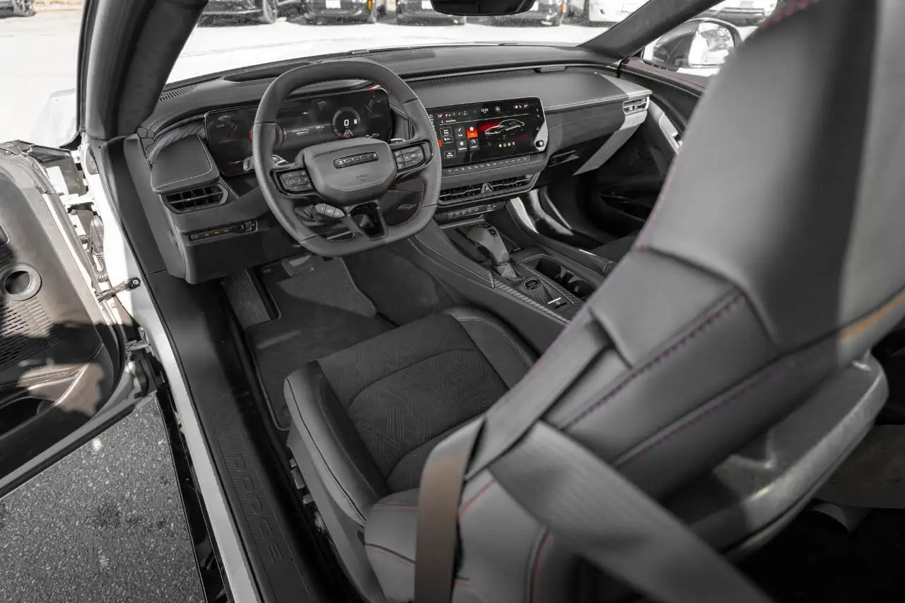 Dodge Charger снимка Dodge Charger