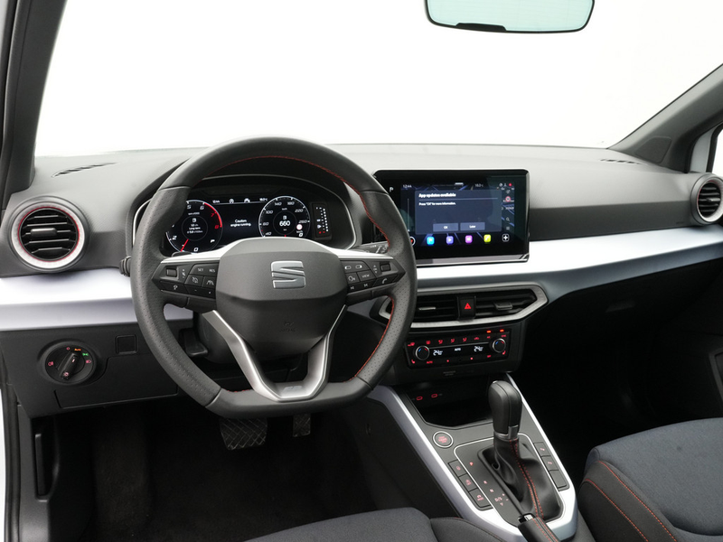 SEAT Arona FR DSG NAVI VIRT ACC KAM SHZ CARPLAY LE — photo 4
