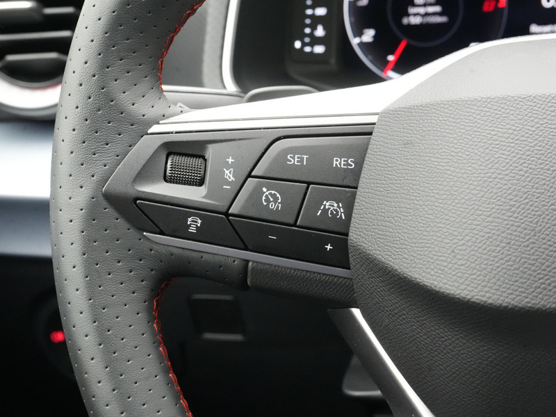 SEAT Arona FR DSG NAVI VIRT ACC KAM SHZ CARPLAY LE — photo 5