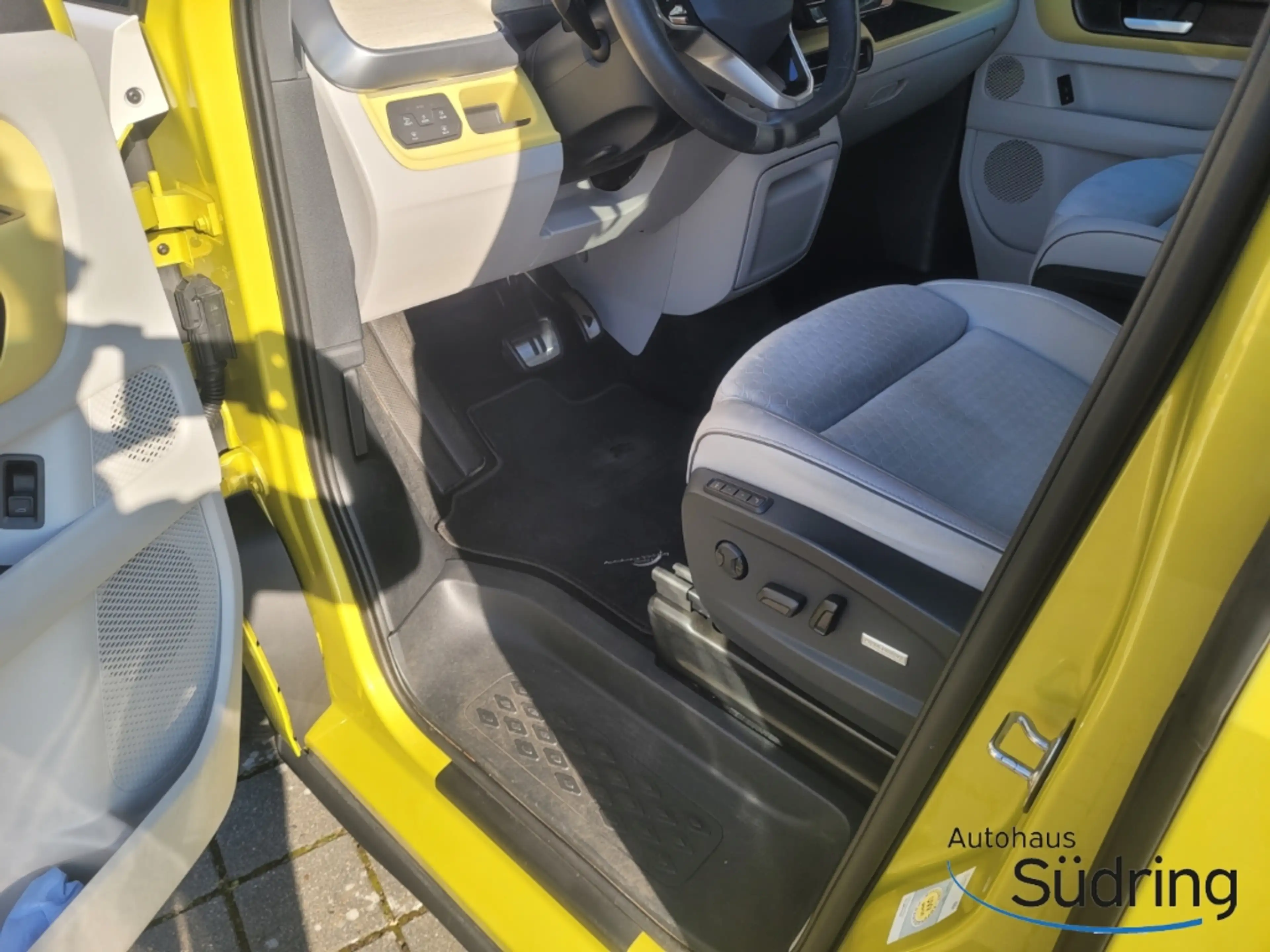 Volkswagen ID. Buzz Pro KR 77kWh StandHZG AHK AreaView — photo 13