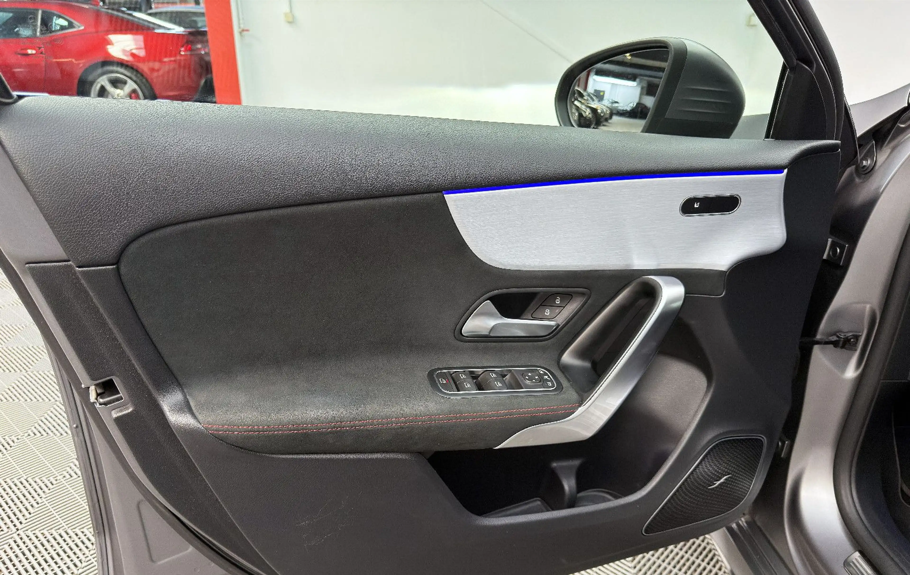 Mercedes-Benz A 45 AMG 4Matic*Panorama*RFK*SHZ*Mattlack* — photo 9