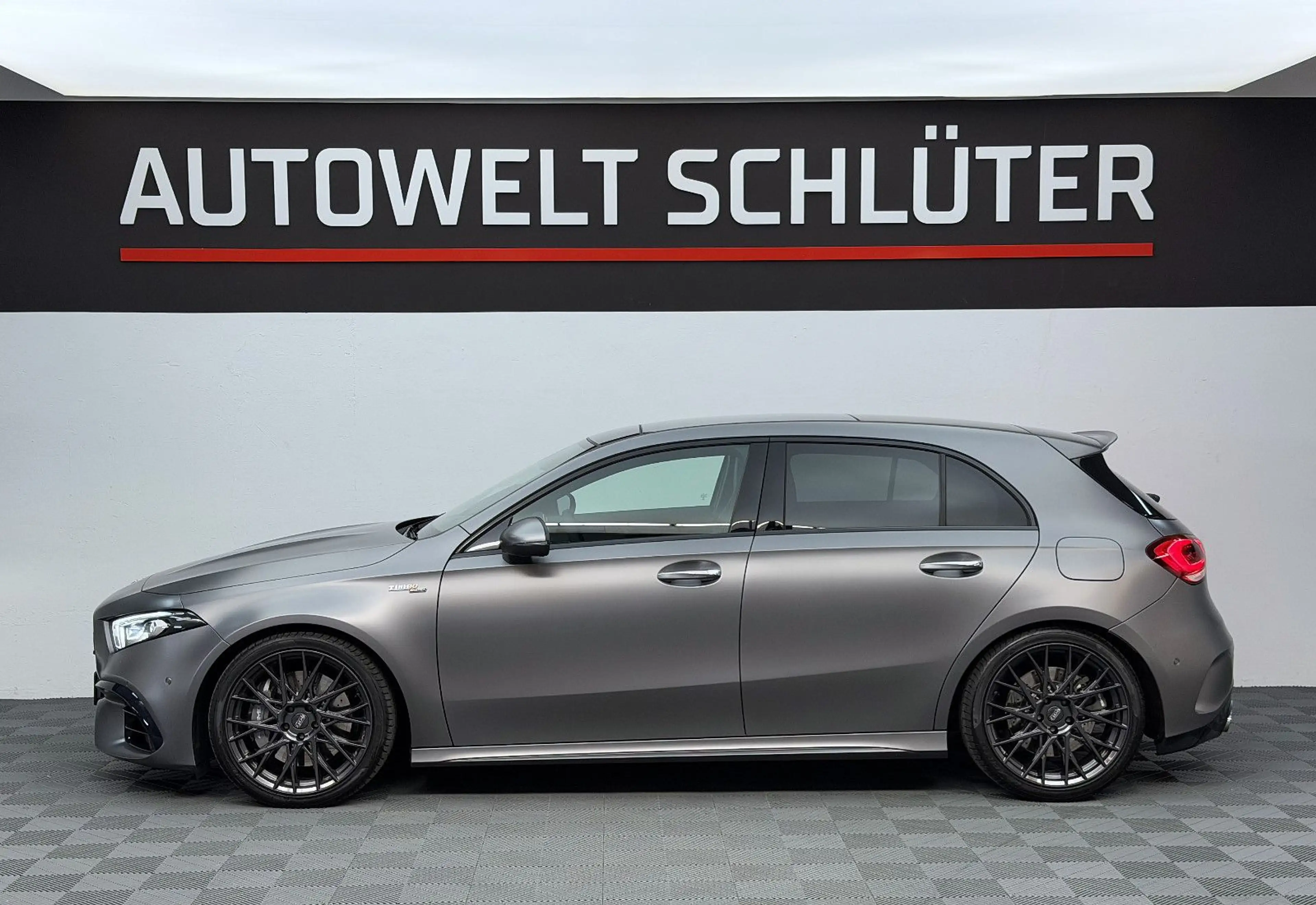 Mercedes-Benz A 45 AMG 4Matic*Panorama*RFK*SHZ*Mattlack* — photo 3