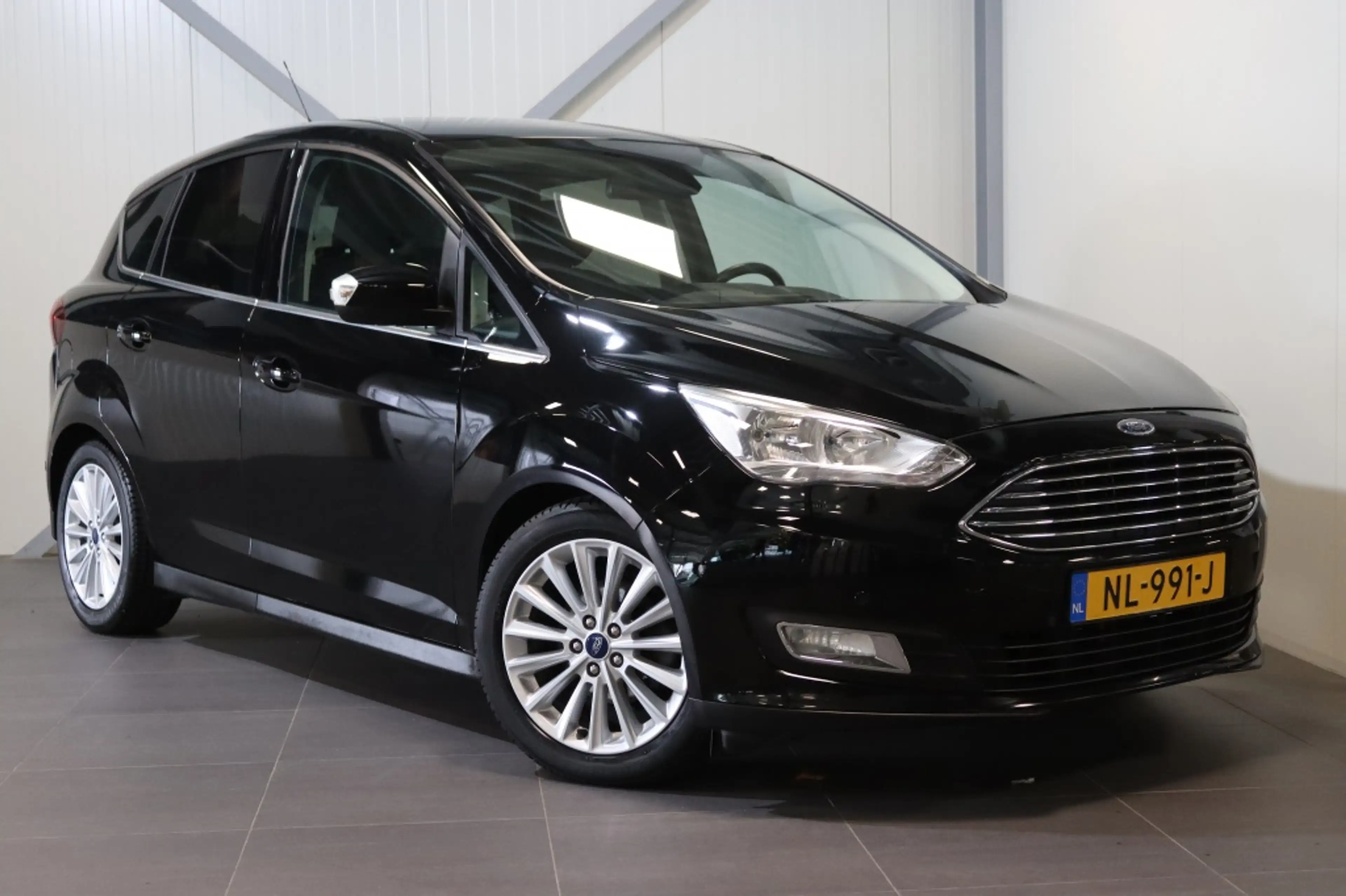 Ford C-Max 1.0 Titanium — photo 8