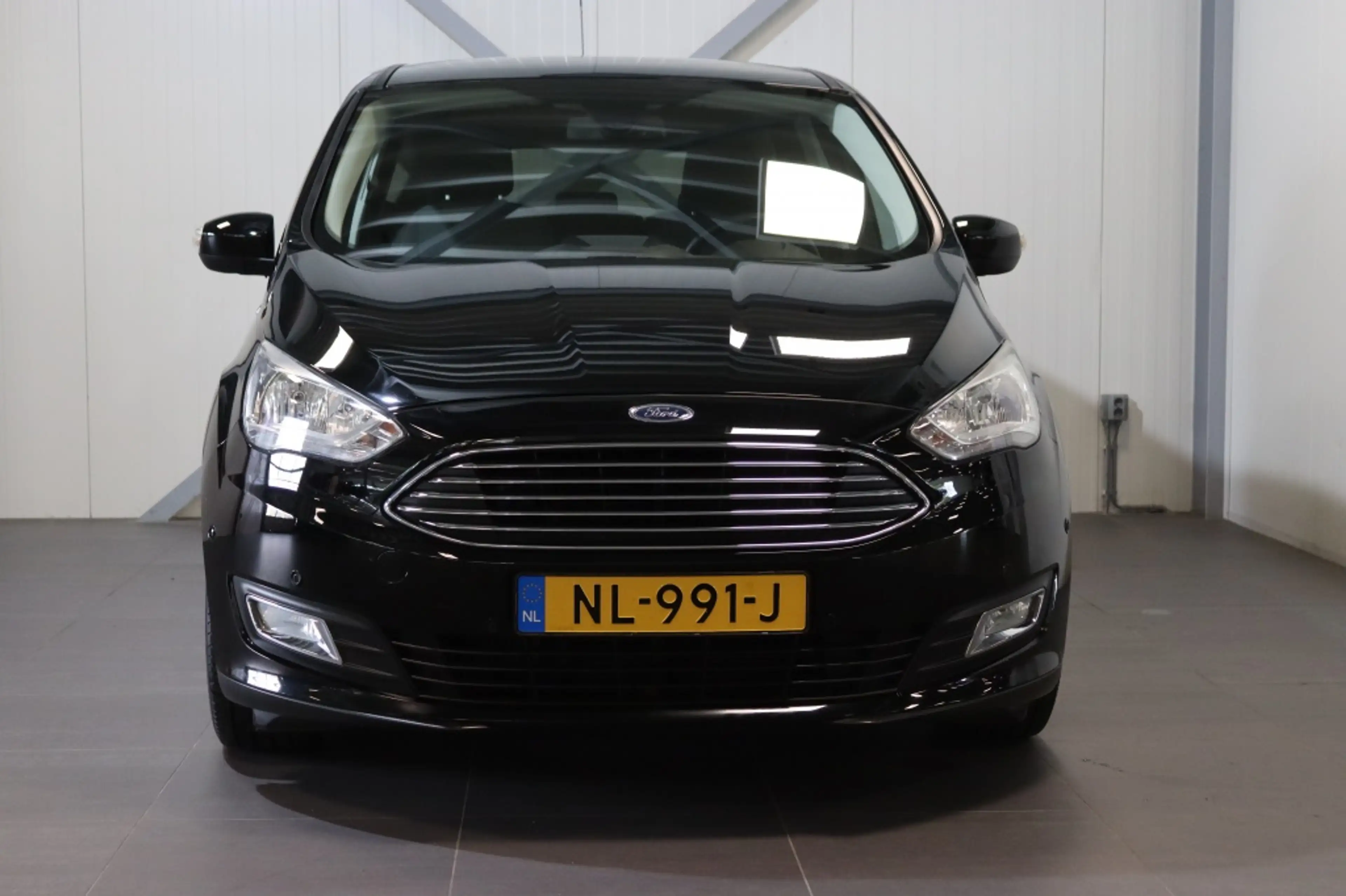 Ford C-Max 1.0 Titanium — photo 9