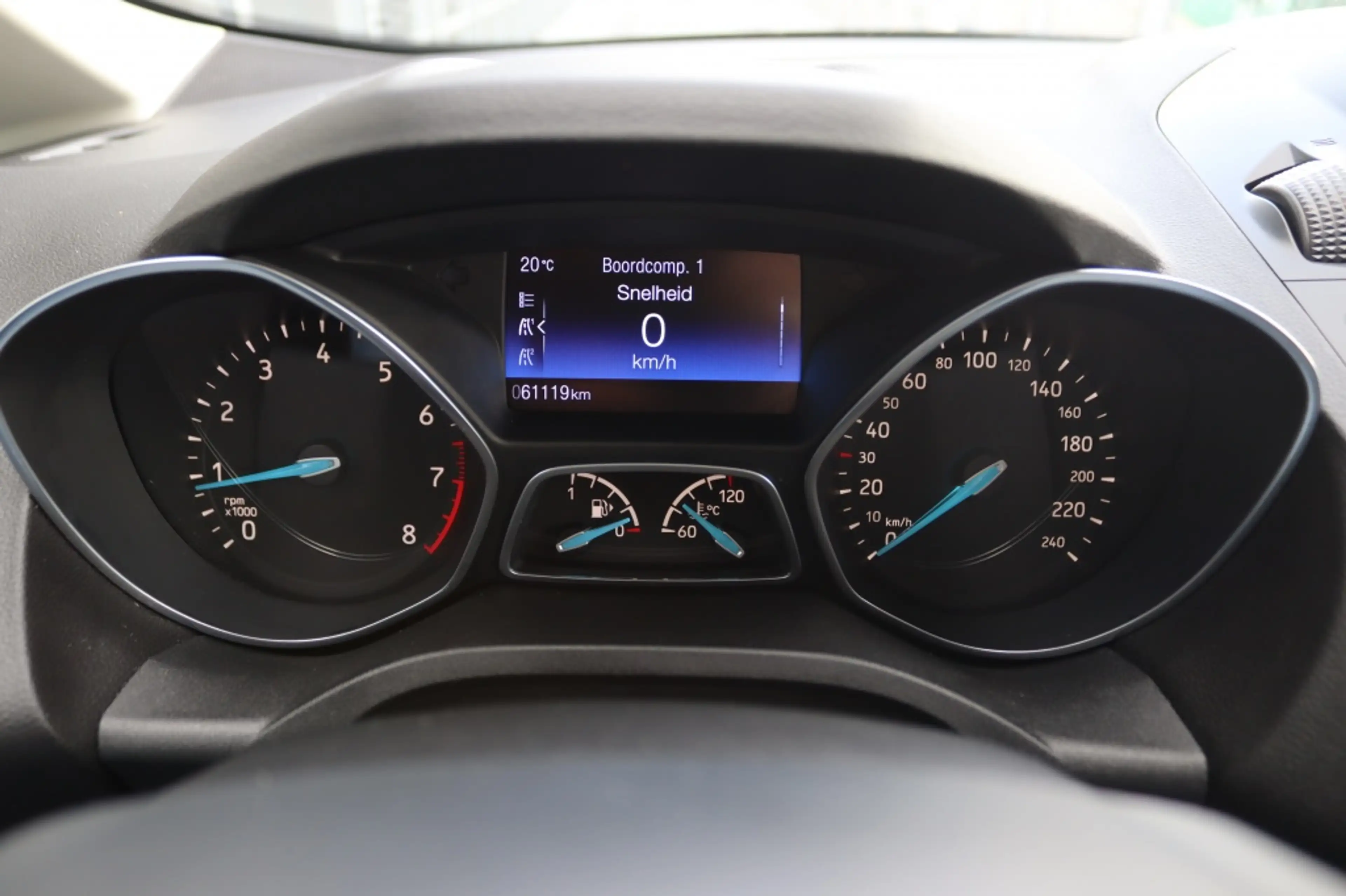 Ford C-Max 1.0 Titanium — photo 13