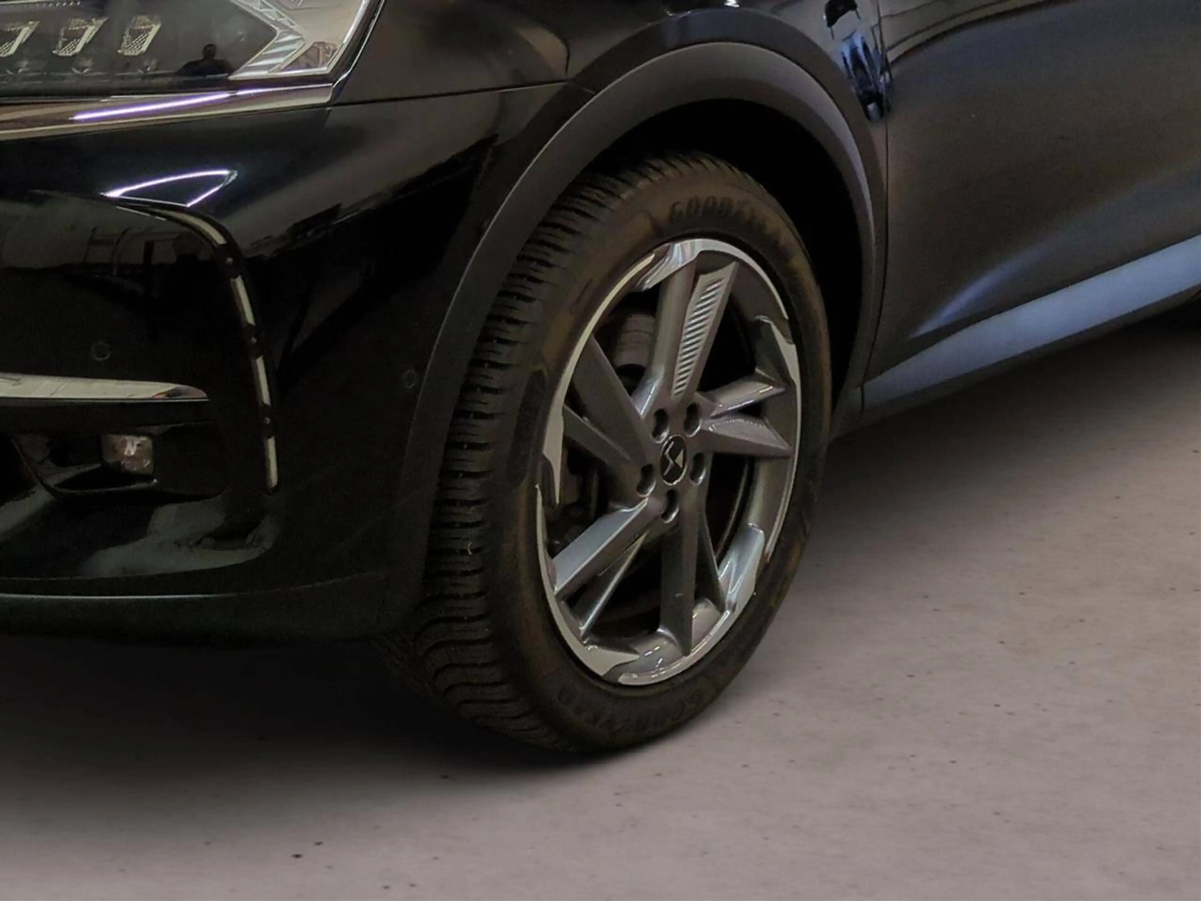 DS Automobiles DS 7 E-Tense 225 kW Rivoli 4x2 — photo 7