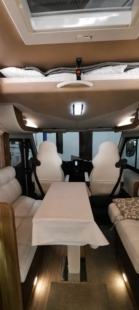 Caravans-Wohnm Mobilvetta K-yacht 86 White - 2