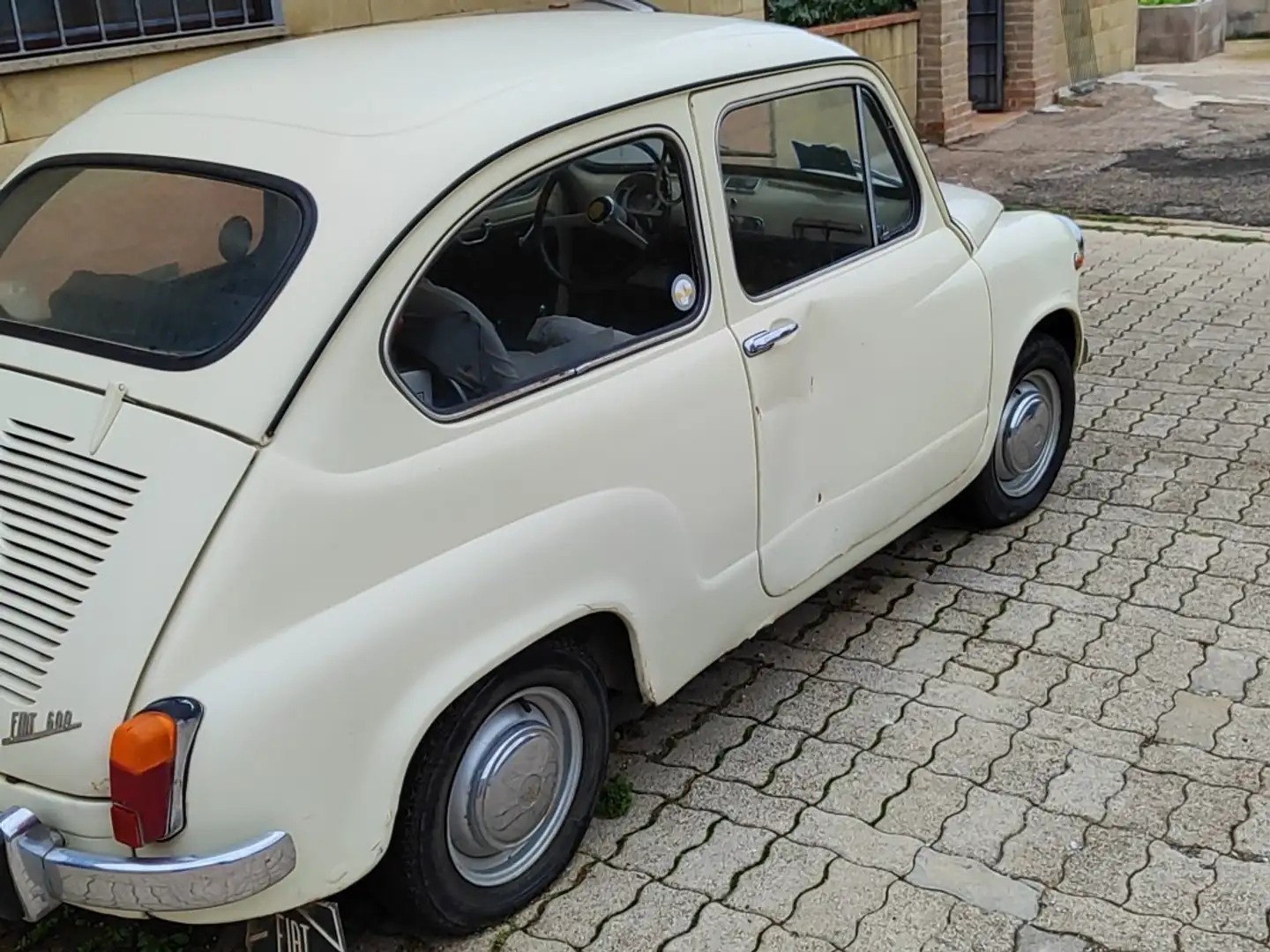 Fiat 600 Béžová - 1