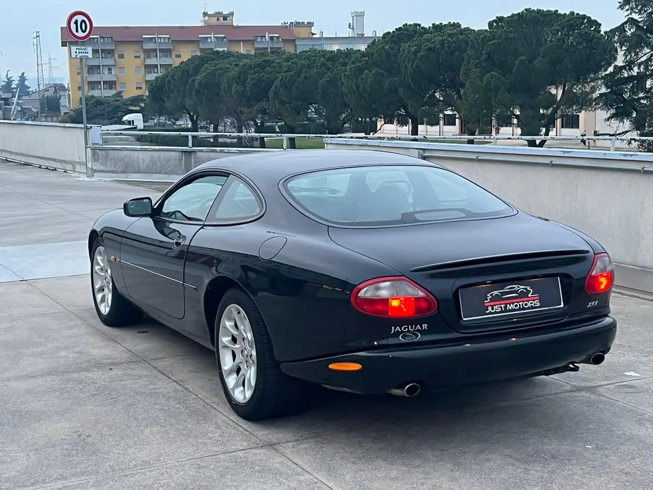 Jaguar XKR 4.0 Coupé, foto 6