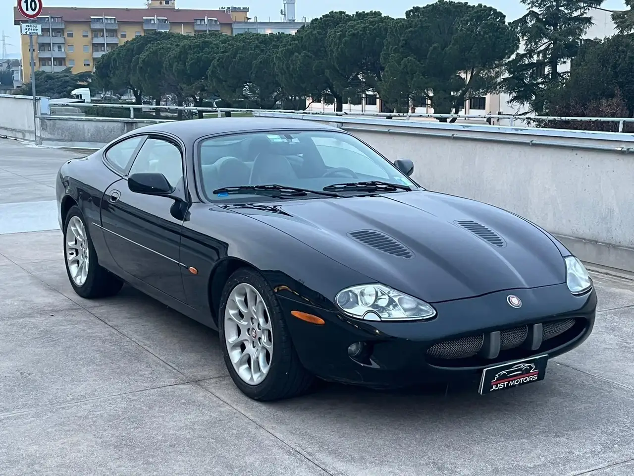 Jaguar XKR 4.0 Coupé, foto 2
