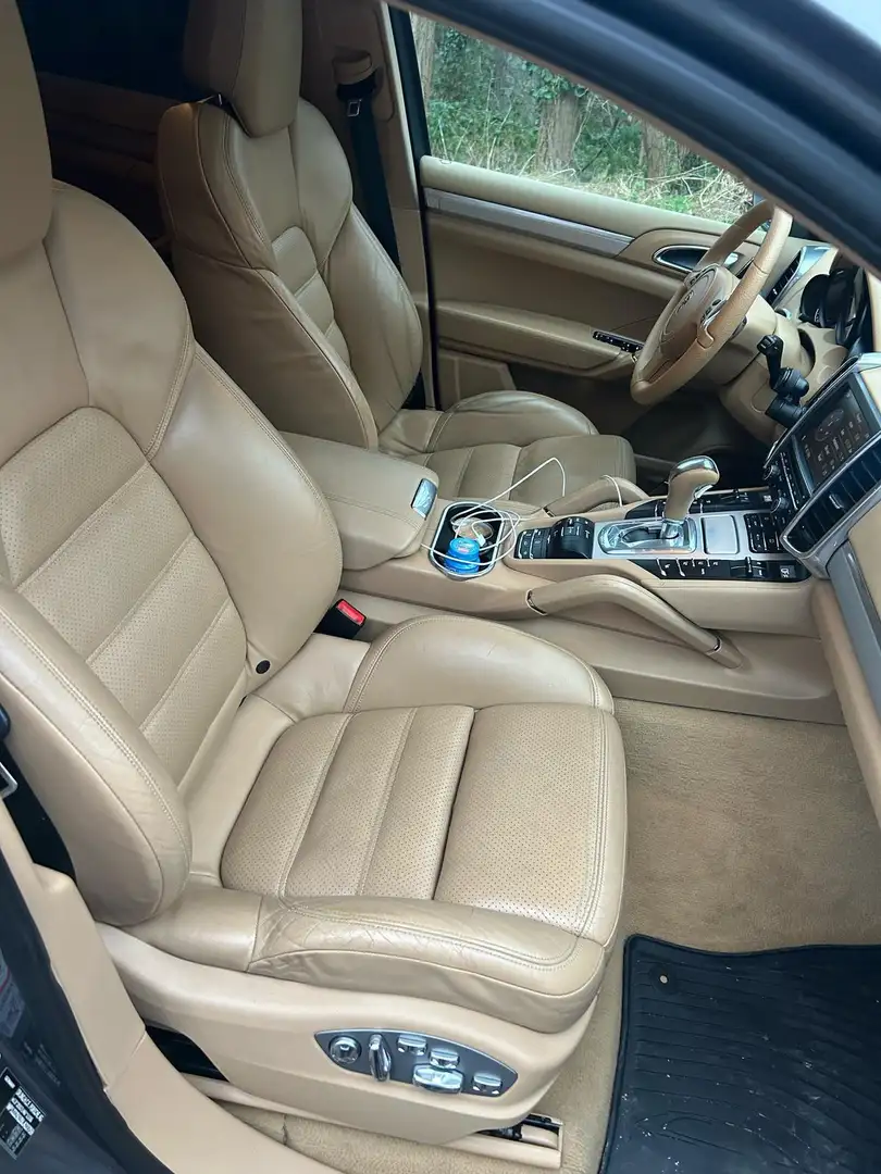 Porsche Cayenne Porsche cayenne 3.0 D V6 bva 8 TIPTRONIC 245 cv - 2