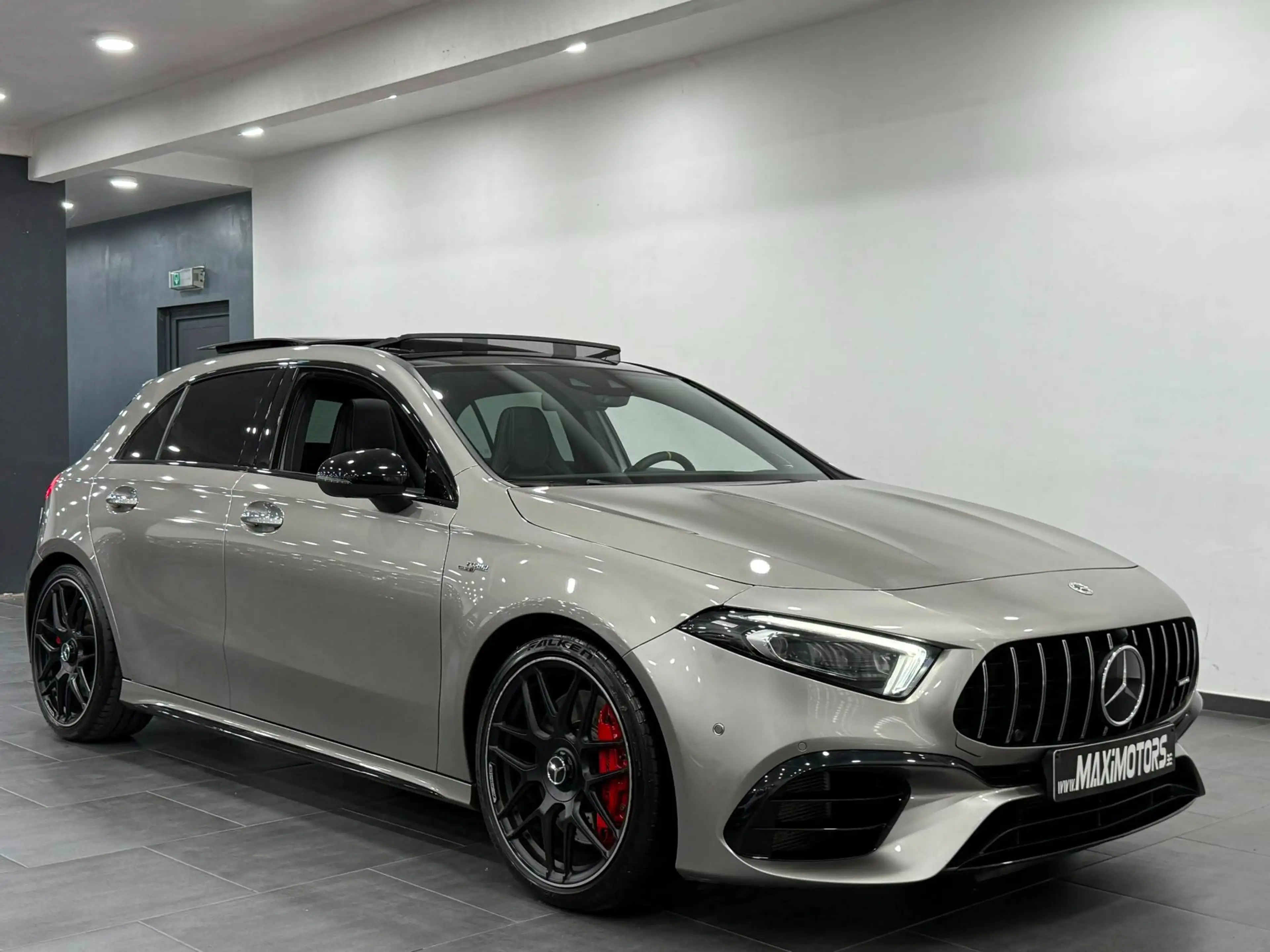 Mercedes-Benz A 45 AMG S 4-Matic Performance Seats Pano Full Option Carpass Belgian Car — photo 6