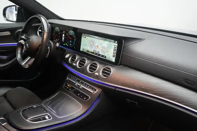 Mercedes-Benz E-Class view 7