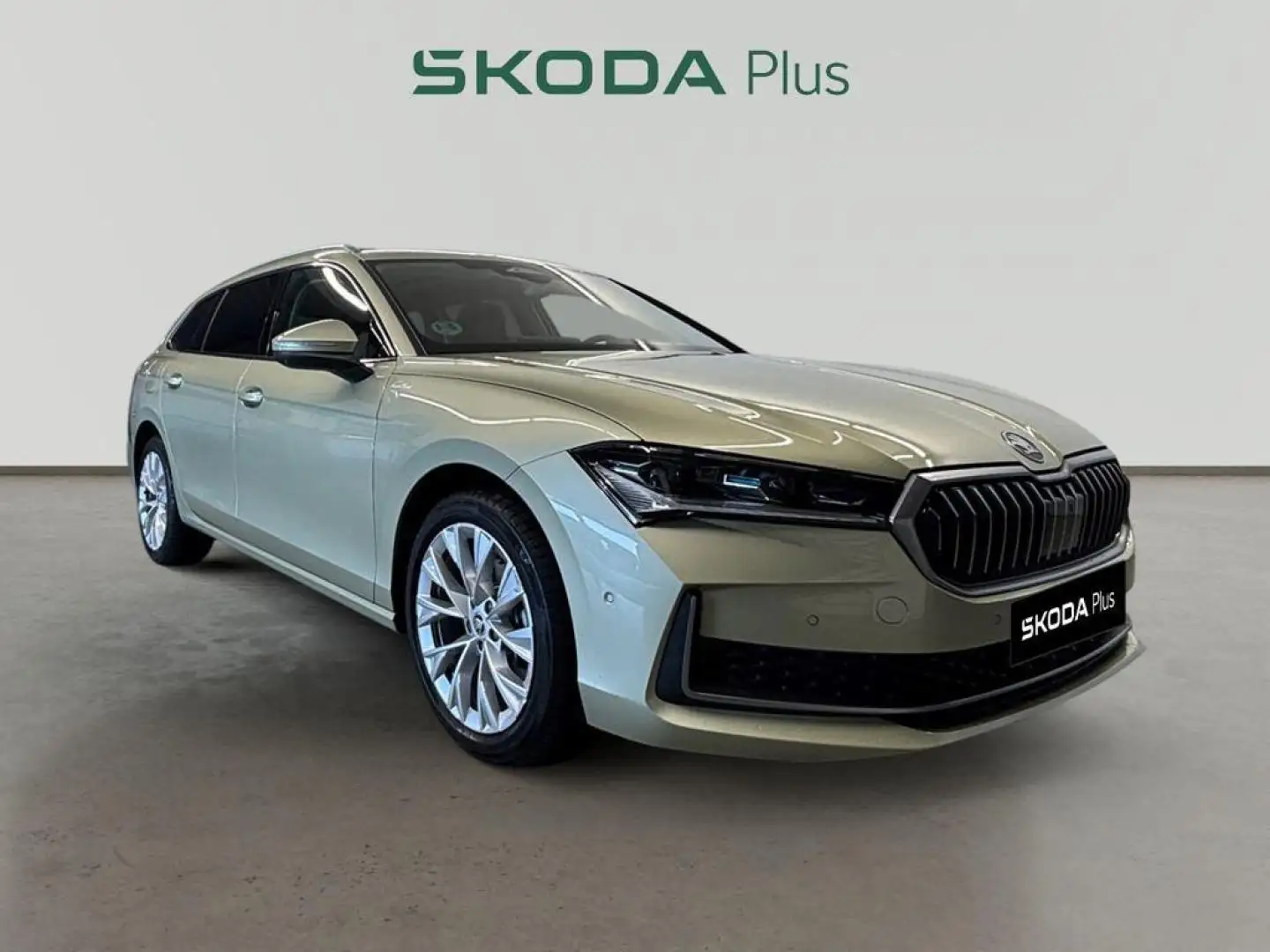 Skoda Superb Combi 2.0 TDI L&K 4x4 DSG 142kW Jaune - 1