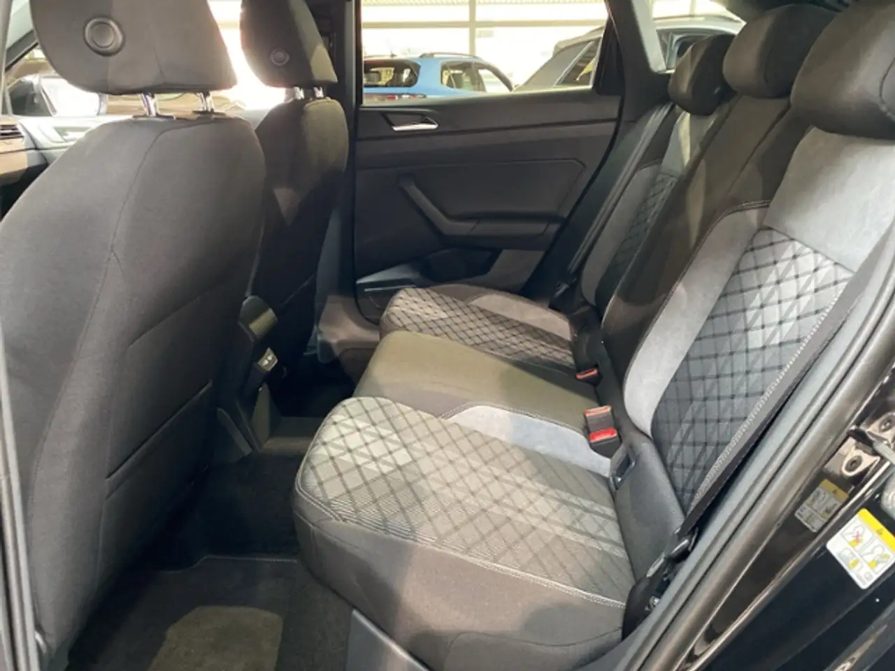 Volkswagen Taigo R-Line 1.5 TSI DSG Matrix Black Style Keyless Kam 10