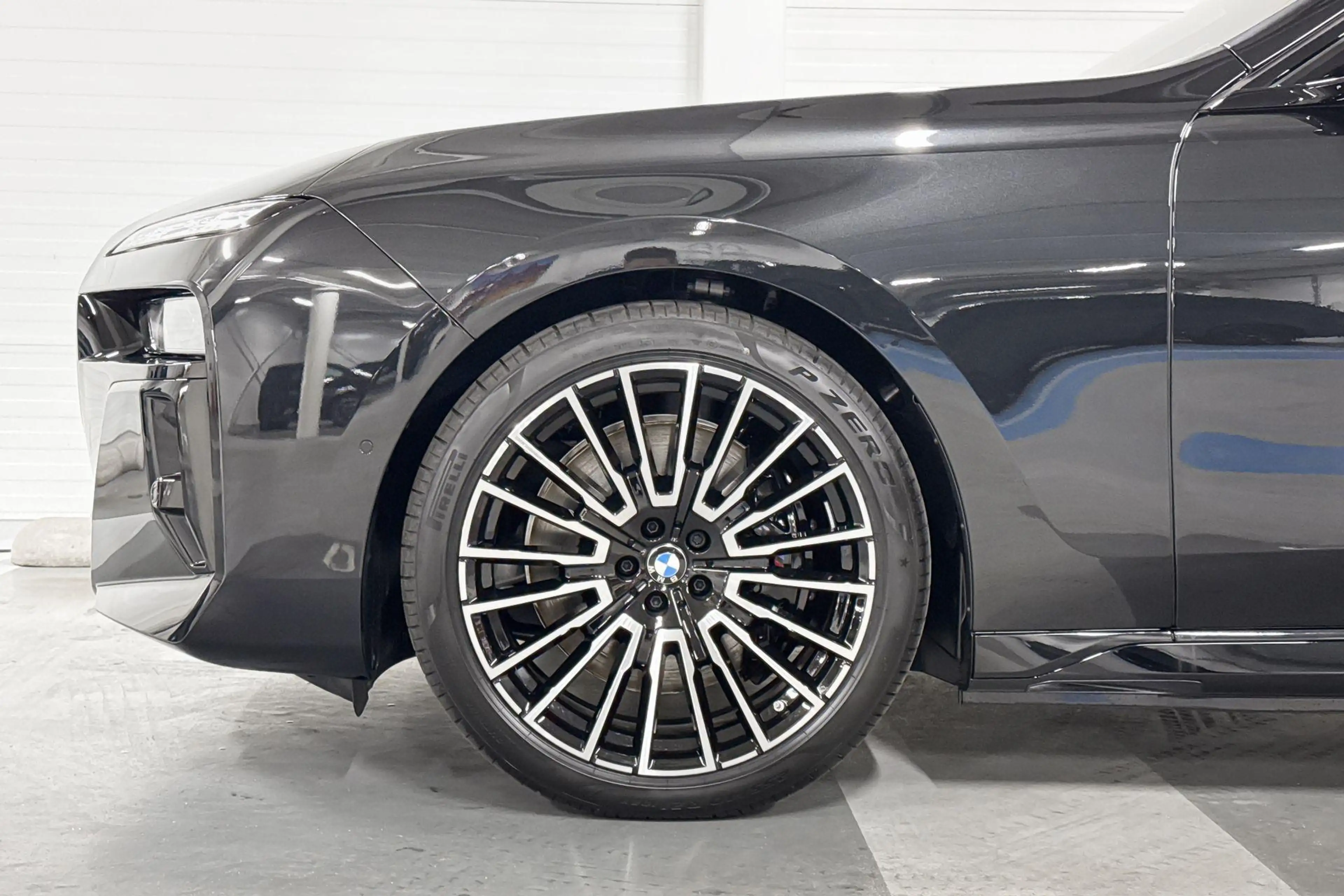 BMW i7 eDrive50 M-Sport Pro | Innovation Pack | Executive — photo 4