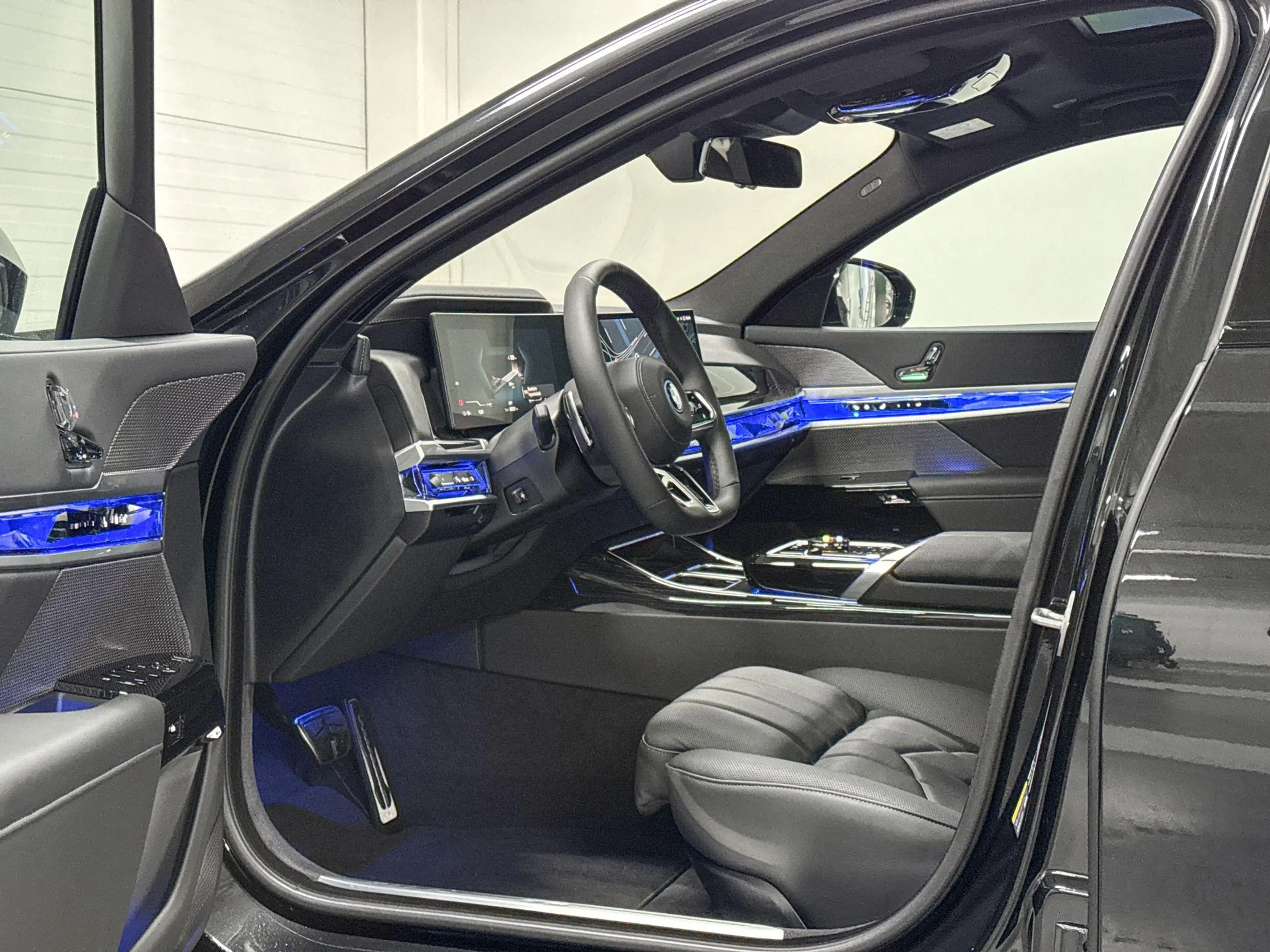 BMW i7 eDrive50 M-Sport Pro | Innovation Pack | Executive — photo 8
