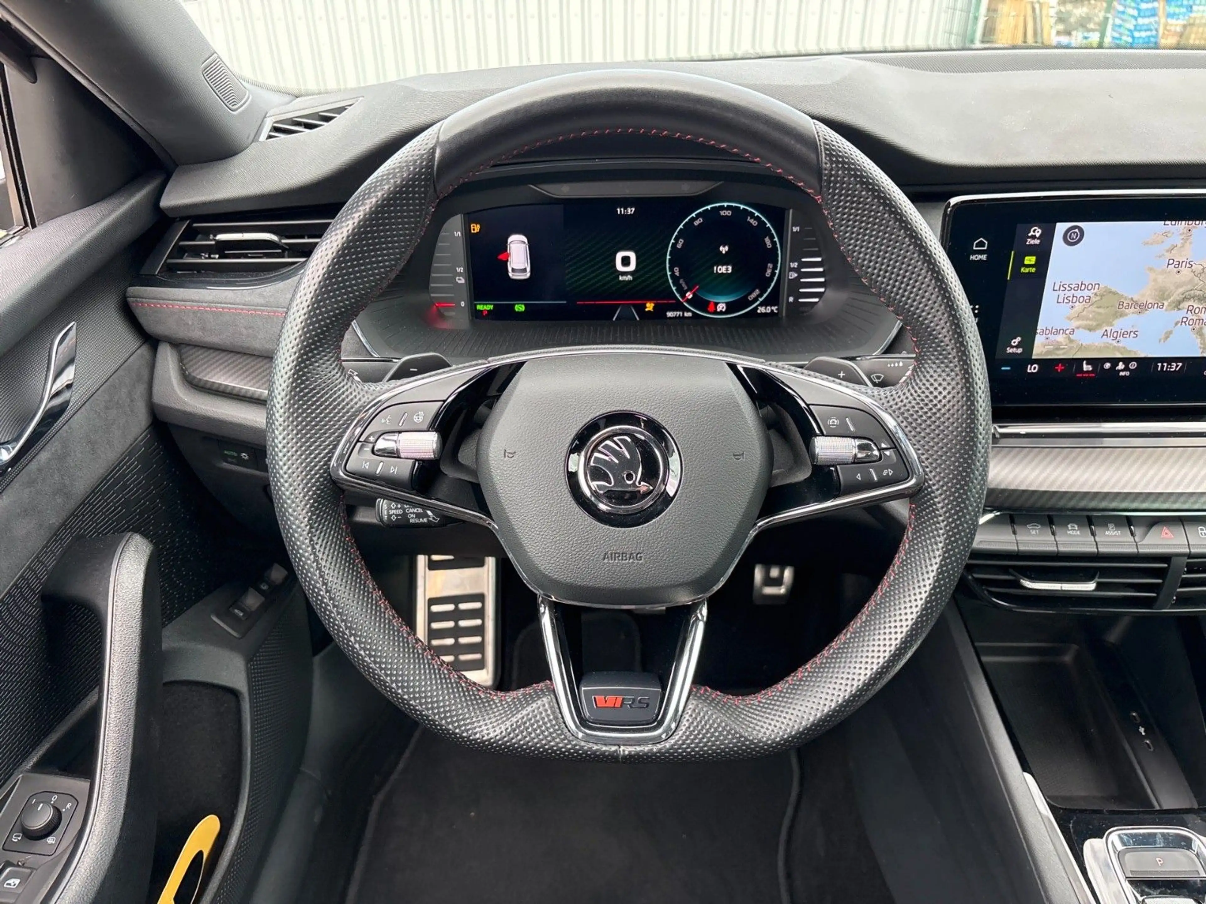 Skoda Octavia Combi RS iV ACC RKAM KEYLESS CARPLAY LED — photo 6