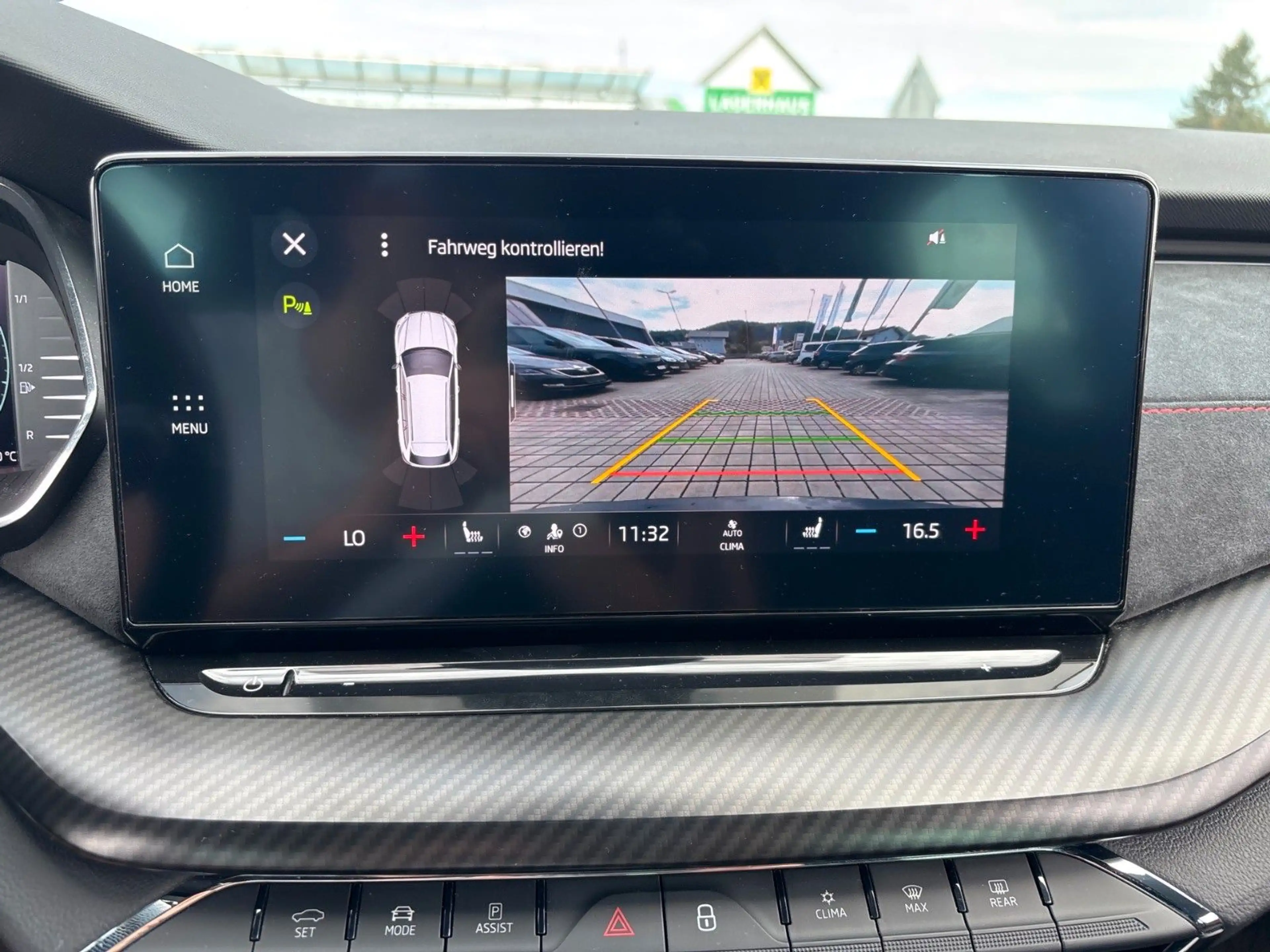 Skoda Octavia Combi RS iV ACC RKAM KEYLESS CARPLAY LED — photo 9