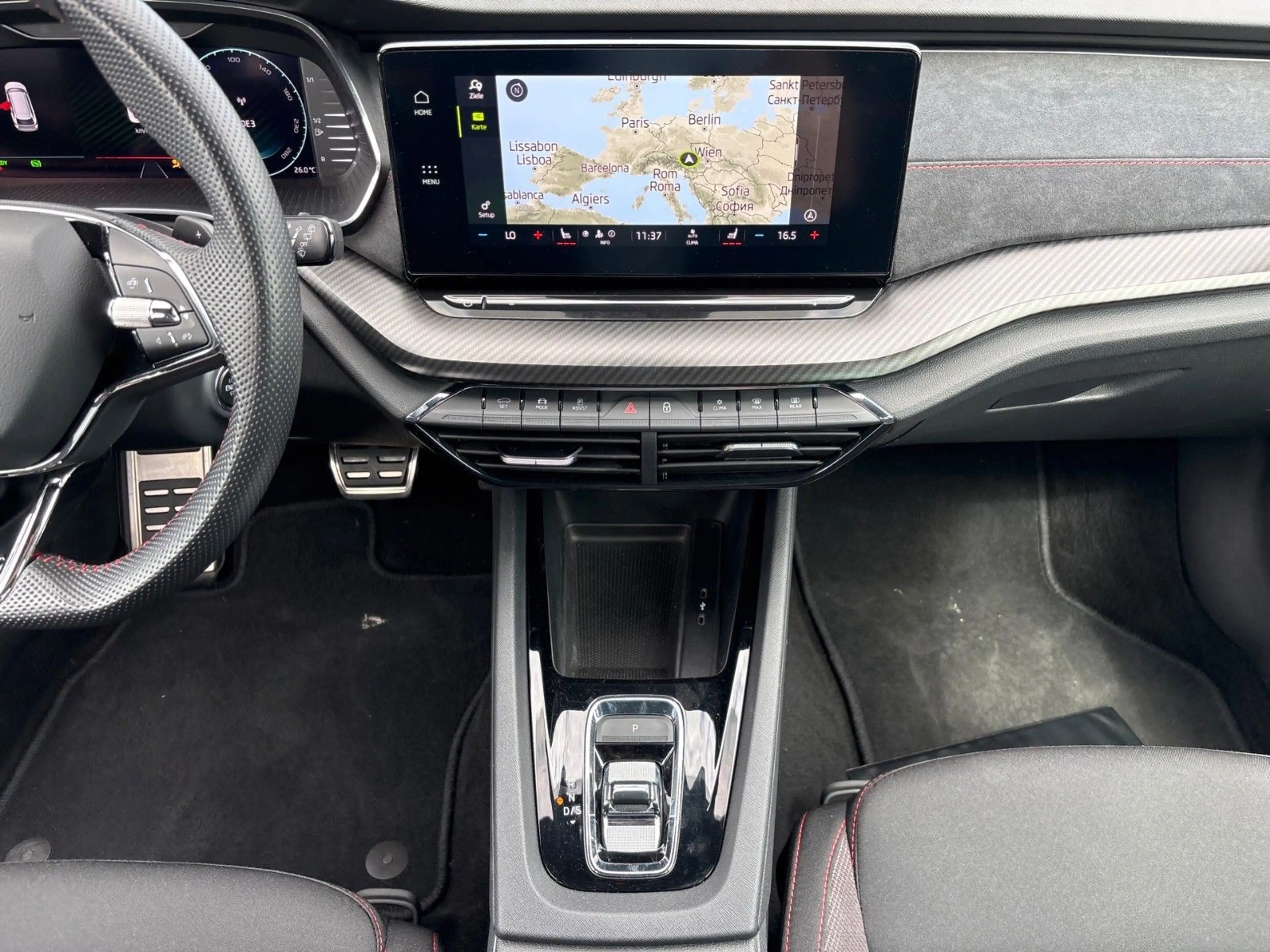 Skoda Octavia Combi RS iV ACC RKAM KEYLESS CARPLAY LED — photo 8