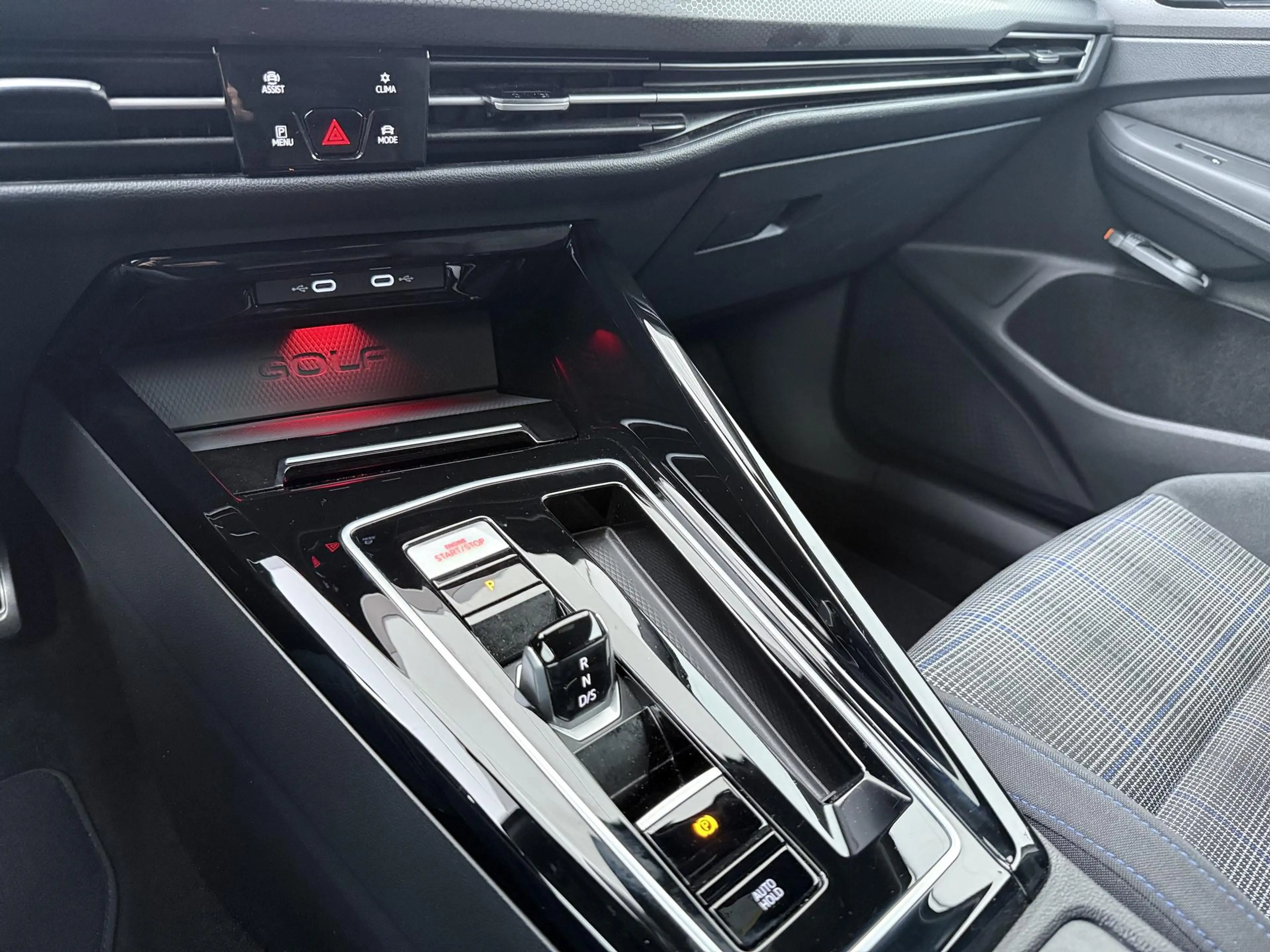 Volkswagen Golf GTE 1.4 eHybrid | Camera | ACC | Stuur-/Stoelverwarmin — photo 12