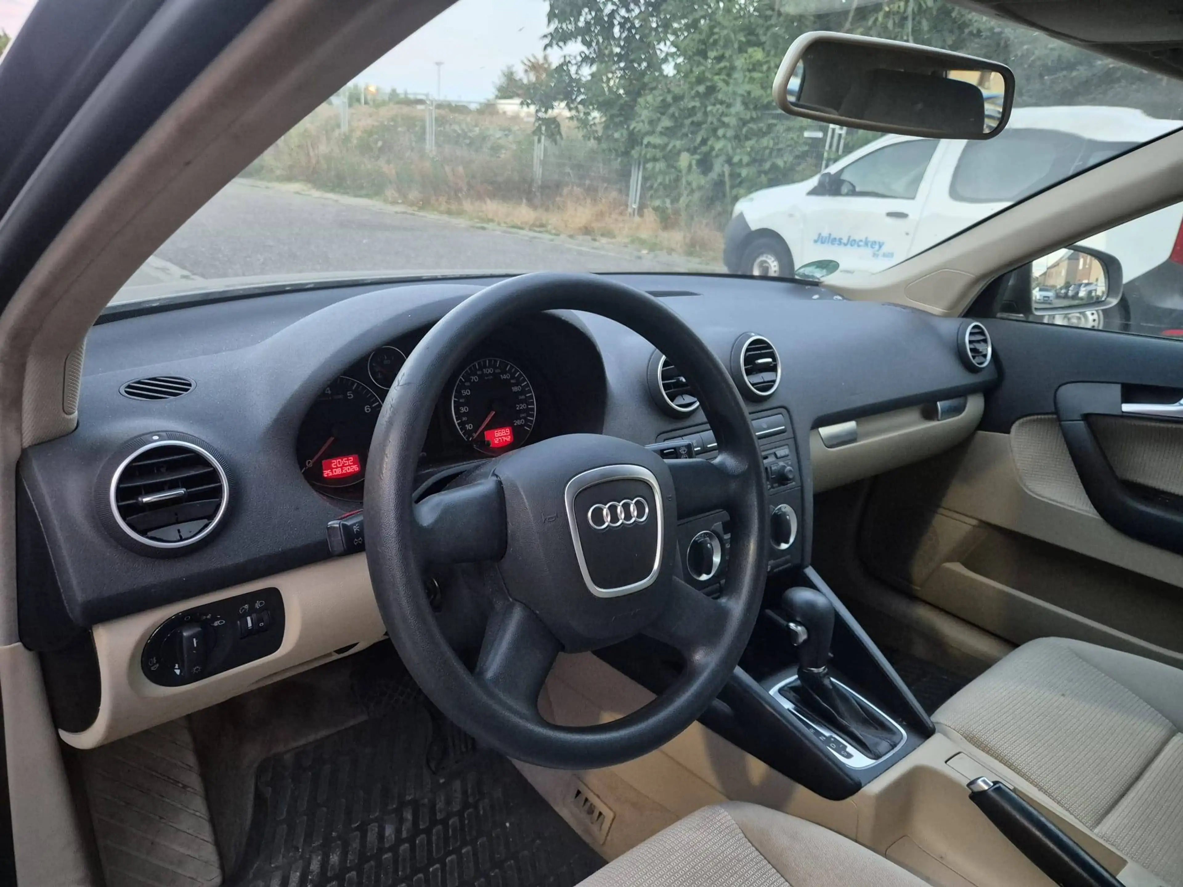 Audi A3 Sportback 1.6i - Airco - Cruise Controle - Parkingssensoren — photo 14